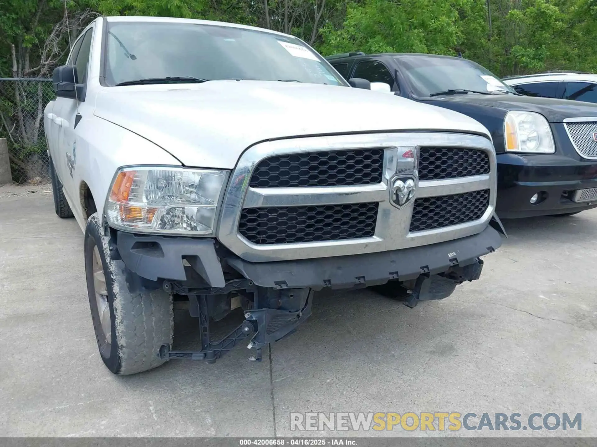 18 Photograph of a damaged car 1C6RR6TT1KS593811 RAM 1500 CLASSIC 2019