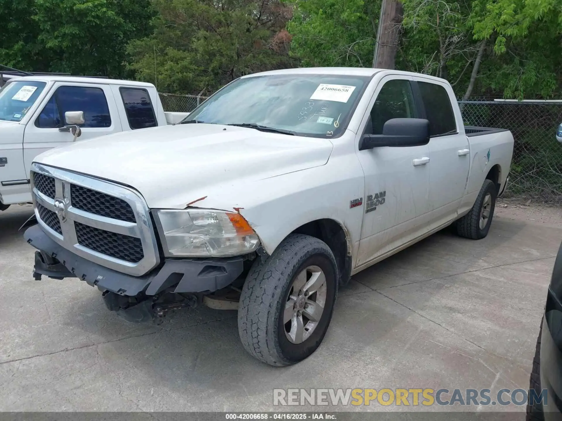 2 Photograph of a damaged car 1C6RR6TT1KS593811 RAM 1500 CLASSIC 2019