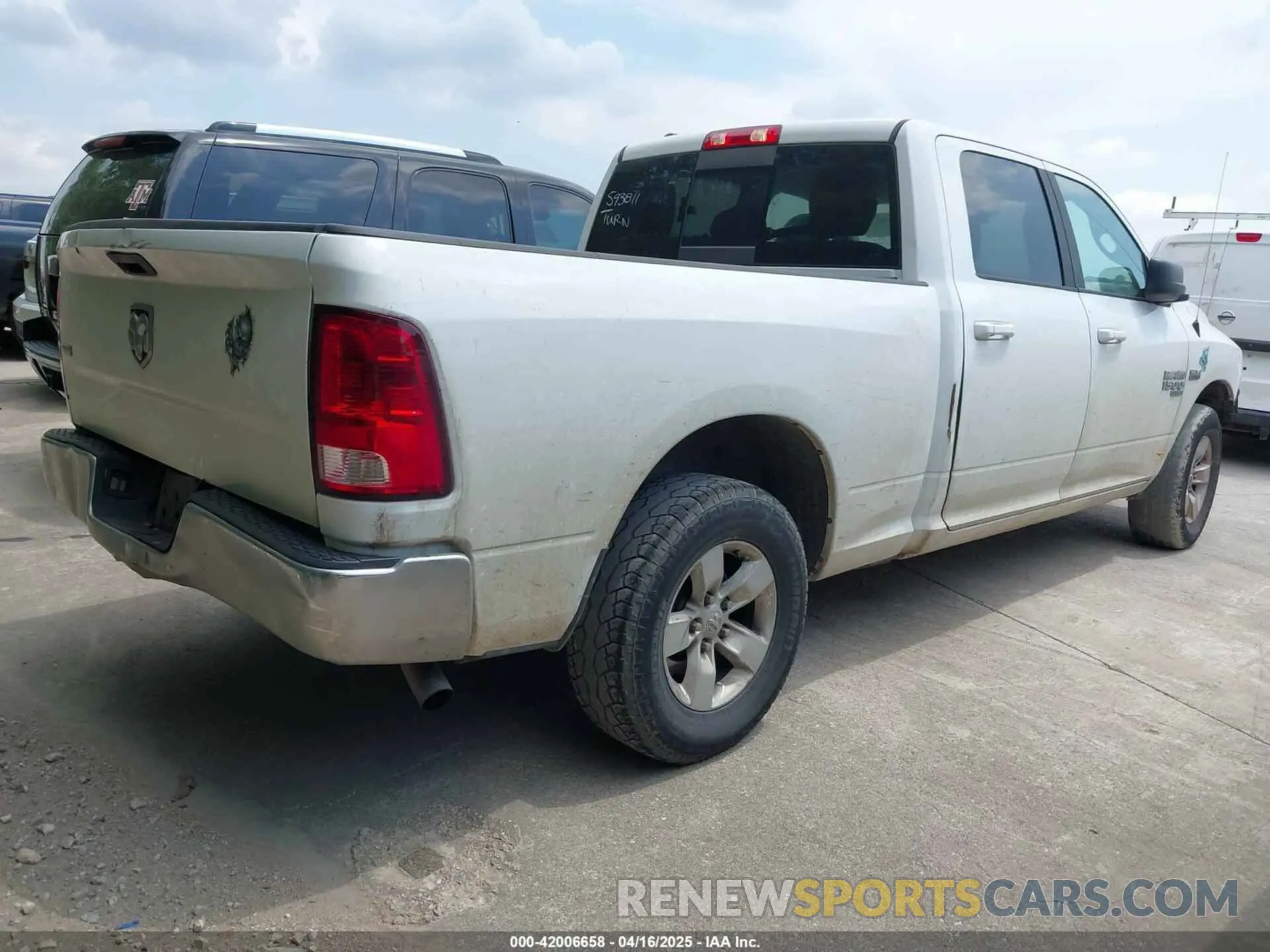 4 Photograph of a damaged car 1C6RR6TT1KS593811 RAM 1500 CLASSIC 2019