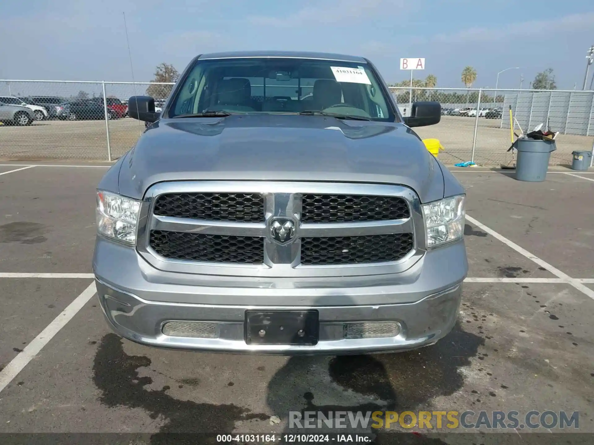 12 Photograph of a damaged car 1C6RR6TT1KS633367 RAM 1500 CLASSIC 2019