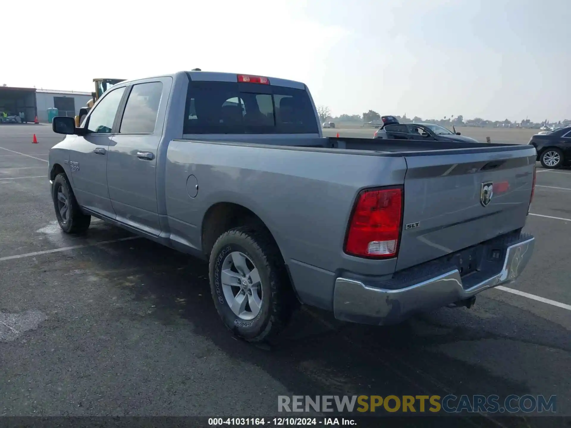 3 Photograph of a damaged car 1C6RR6TT1KS633367 RAM 1500 CLASSIC 2019