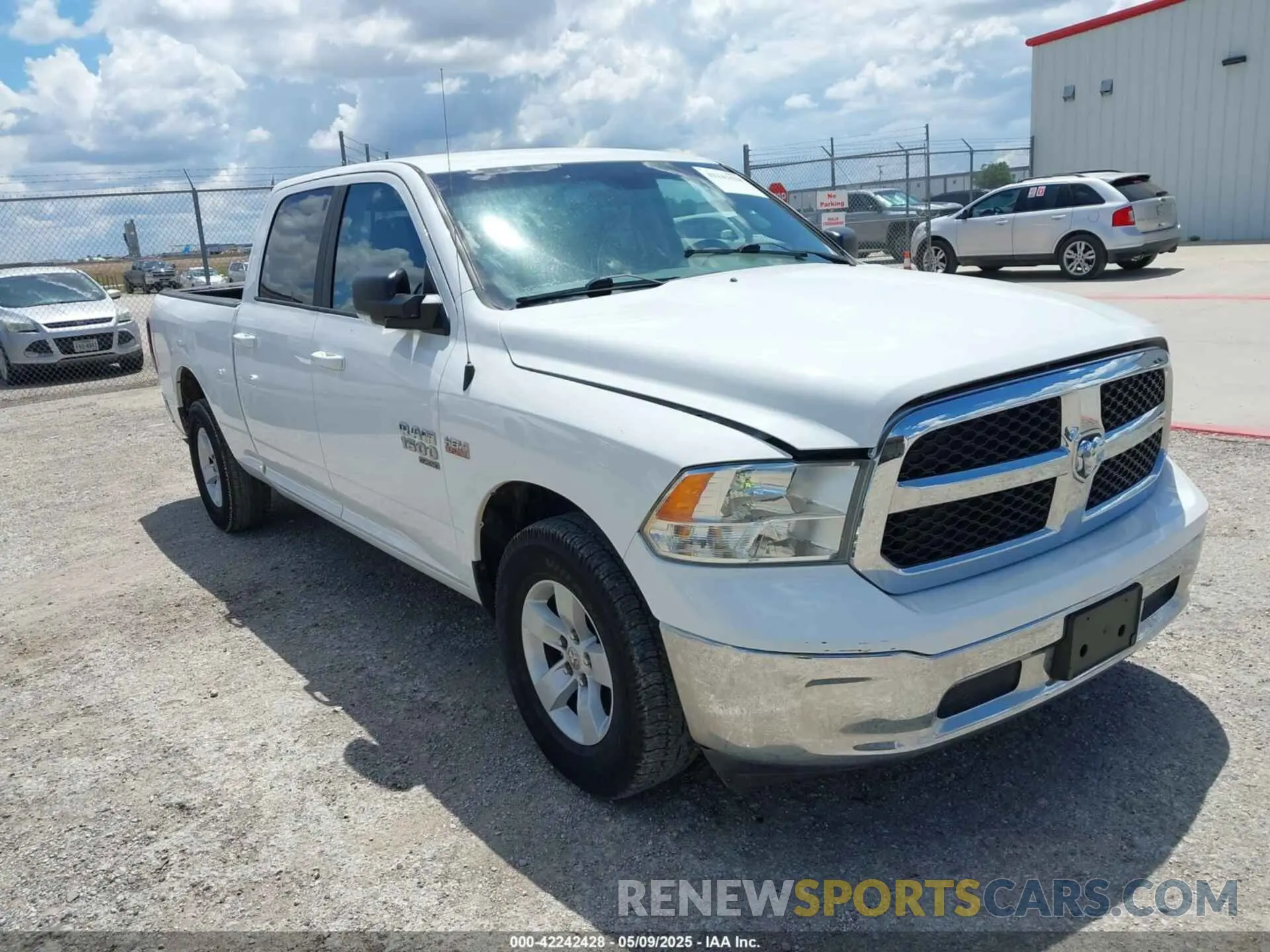 1 Photograph of a damaged car 1C6RR6TT2KS727256 RAM 1500 CLASSIC 2019