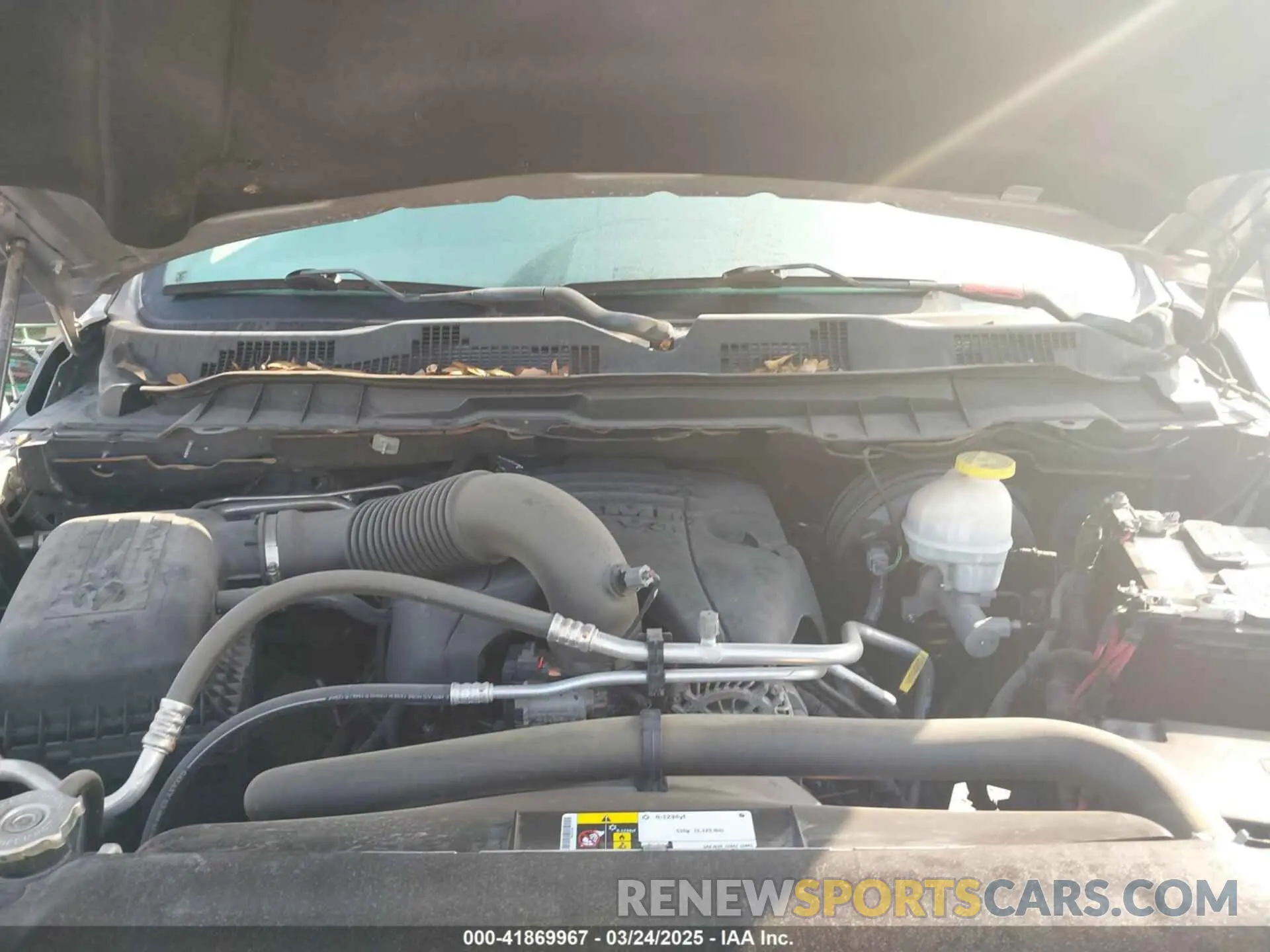 10 Photograph of a damaged car 1C6RR6TT4KS711138 RAM 1500 CLASSIC 2019