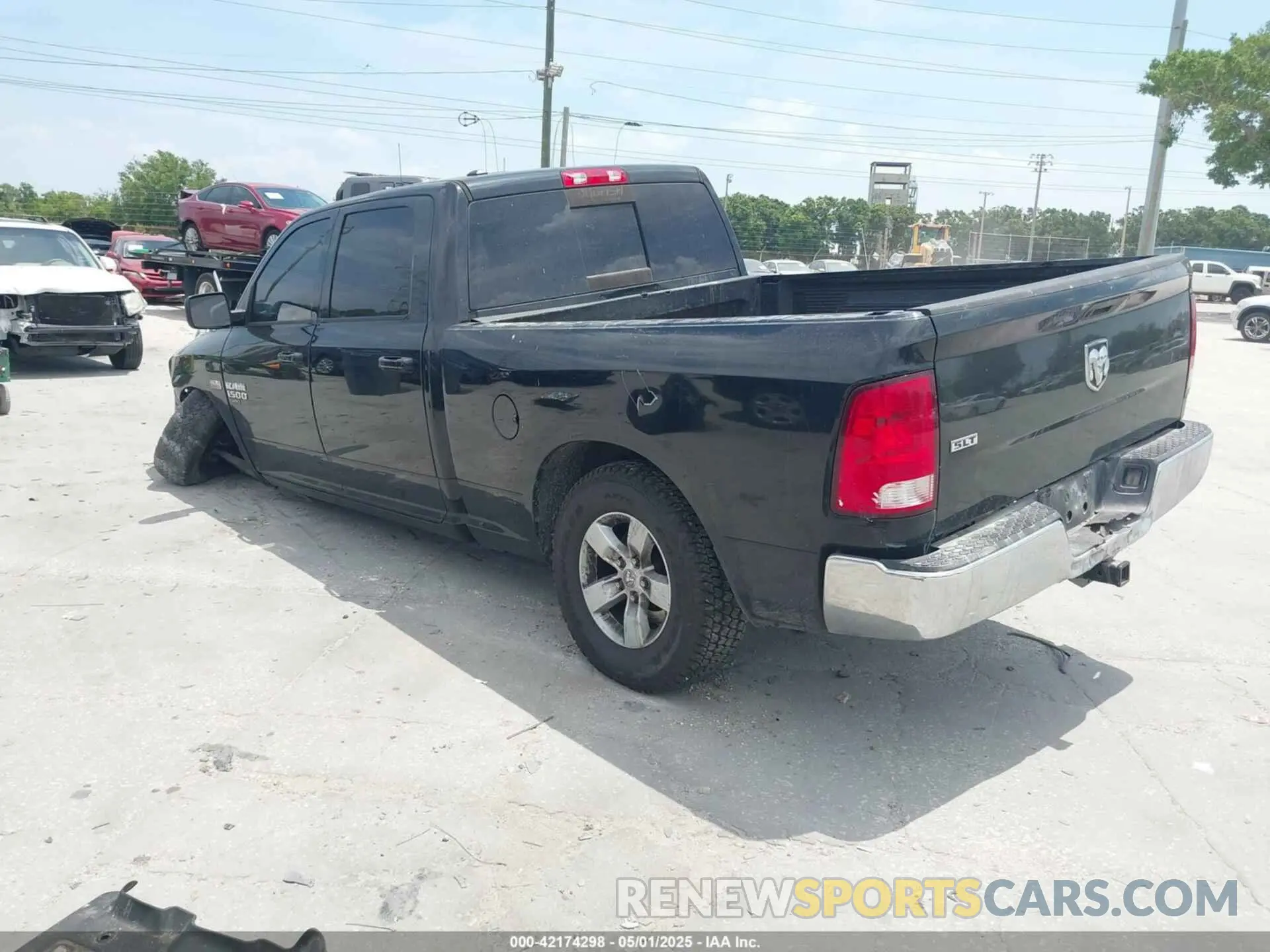 3 Photograph of a damaged car 1C6RR6TT5KS561556 RAM 1500 CLASSIC 2019