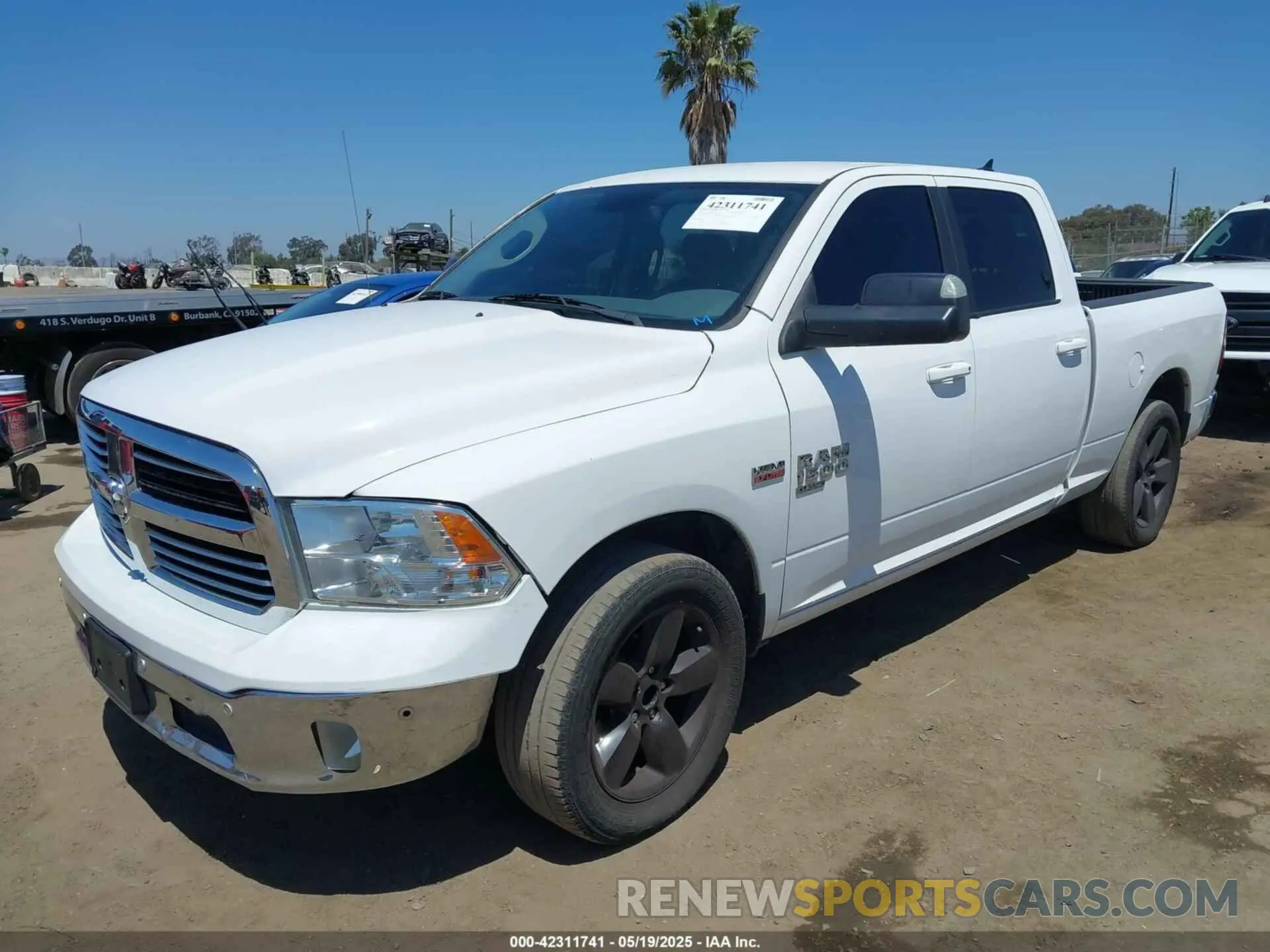 2 Photograph of a damaged car 1C6RR6TT5KS608648 RAM 1500 CLASSIC 2019