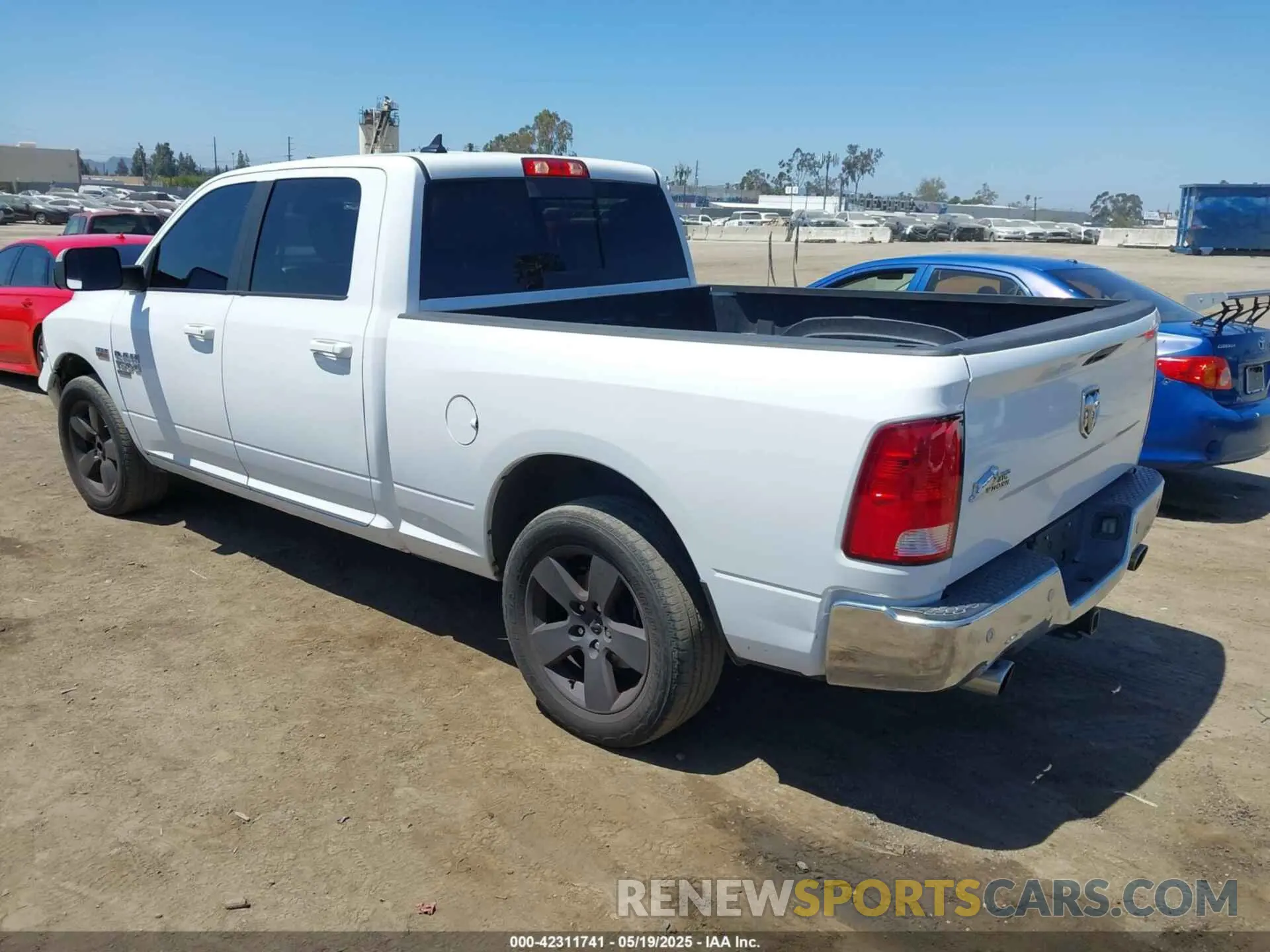 3 Photograph of a damaged car 1C6RR6TT5KS608648 RAM 1500 CLASSIC 2019