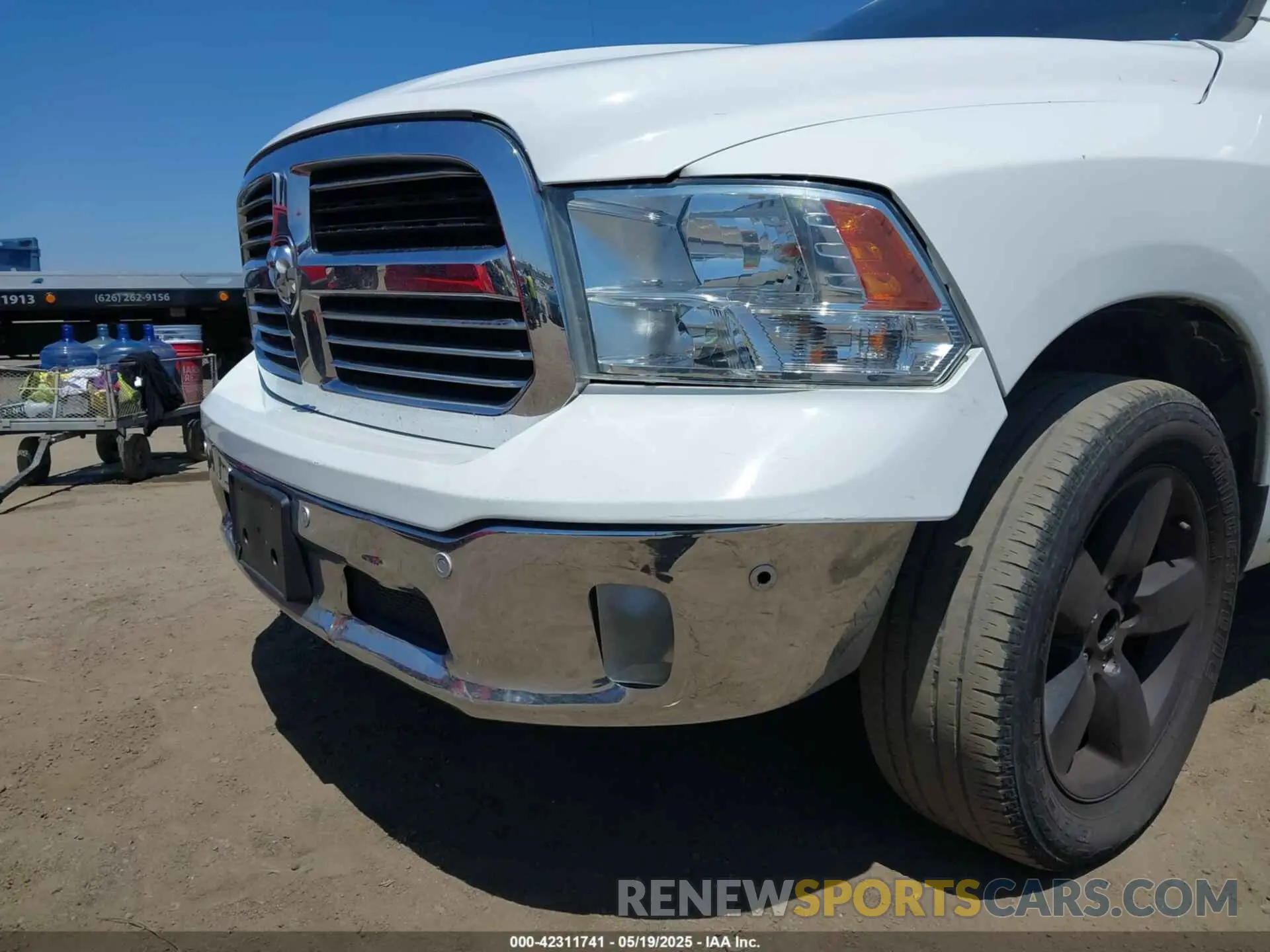 6 Photograph of a damaged car 1C6RR6TT5KS608648 RAM 1500 CLASSIC 2019