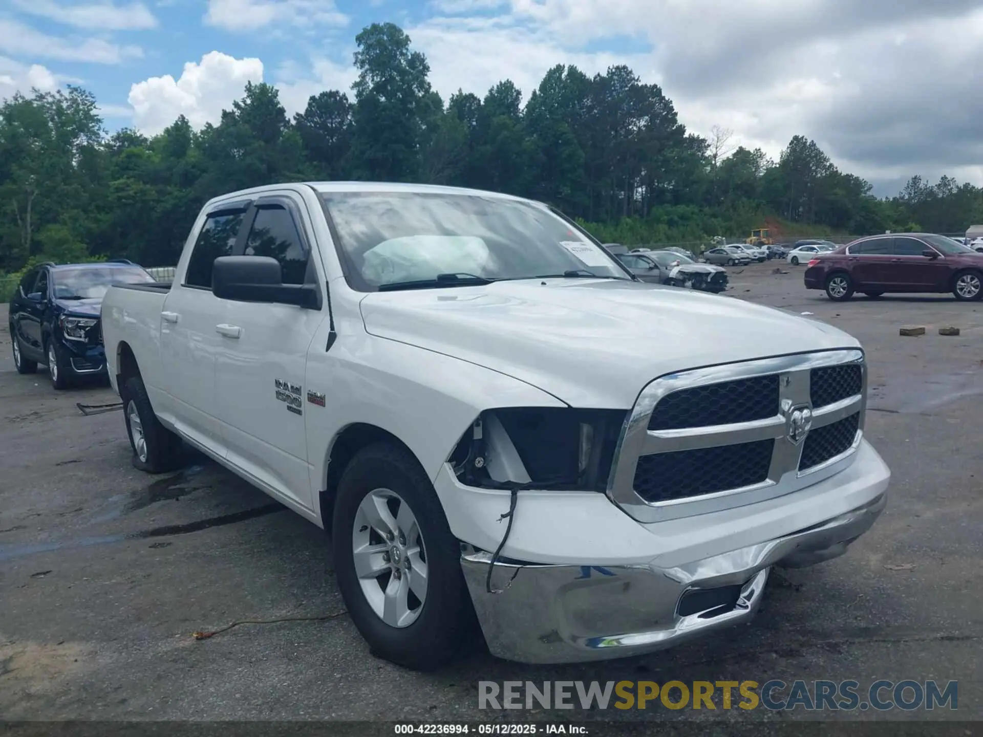 1 Photograph of a damaged car 1C6RR6TT6KS613101 RAM 1500 CLASSIC 2019