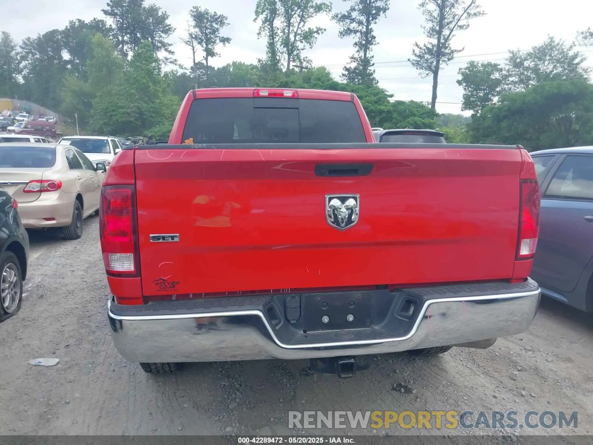 16 Photograph of a damaged car 1C6RR6TT6KS693726 RAM 1500 CLASSIC 2019