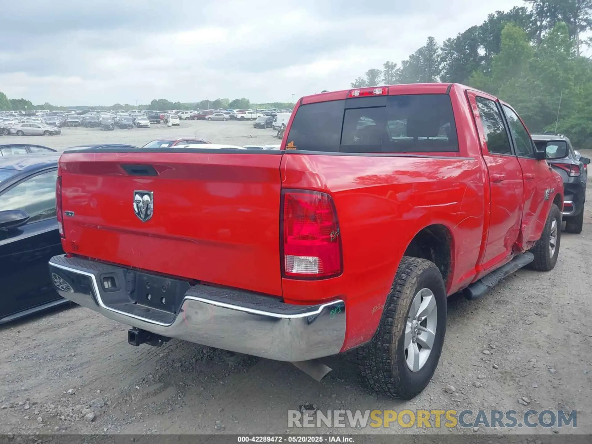 4 Photograph of a damaged car 1C6RR6TT6KS693726 RAM 1500 CLASSIC 2019
