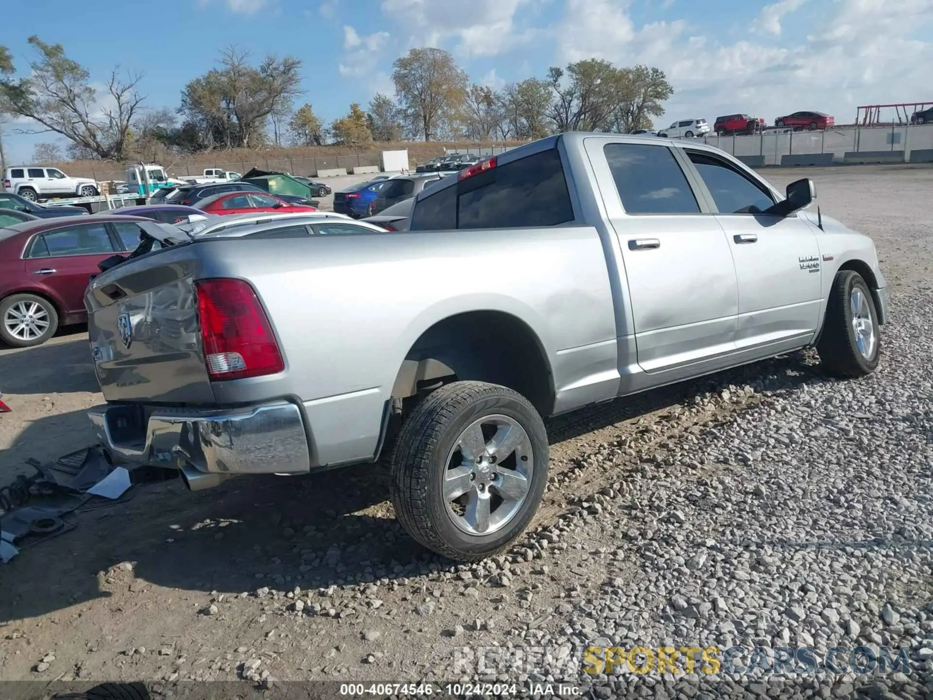 4 Photograph of a damaged car 1C6RR6TT7KS689264 RAM 1500 CLASSIC 2019