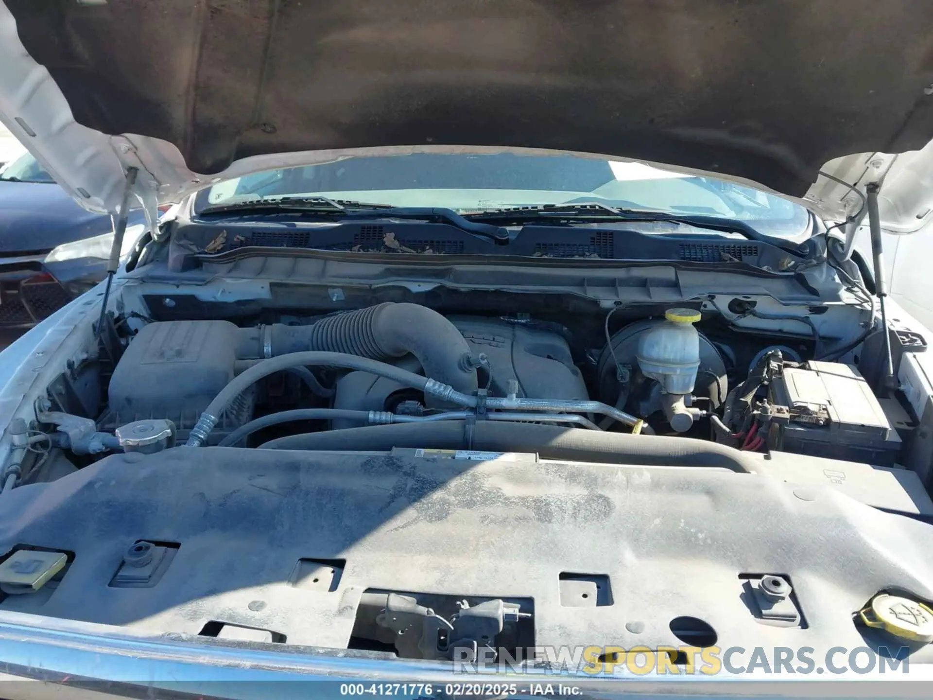 10 Photograph of a damaged car 1C6RR6TT9KS561561 RAM 1500 CLASSIC 2019