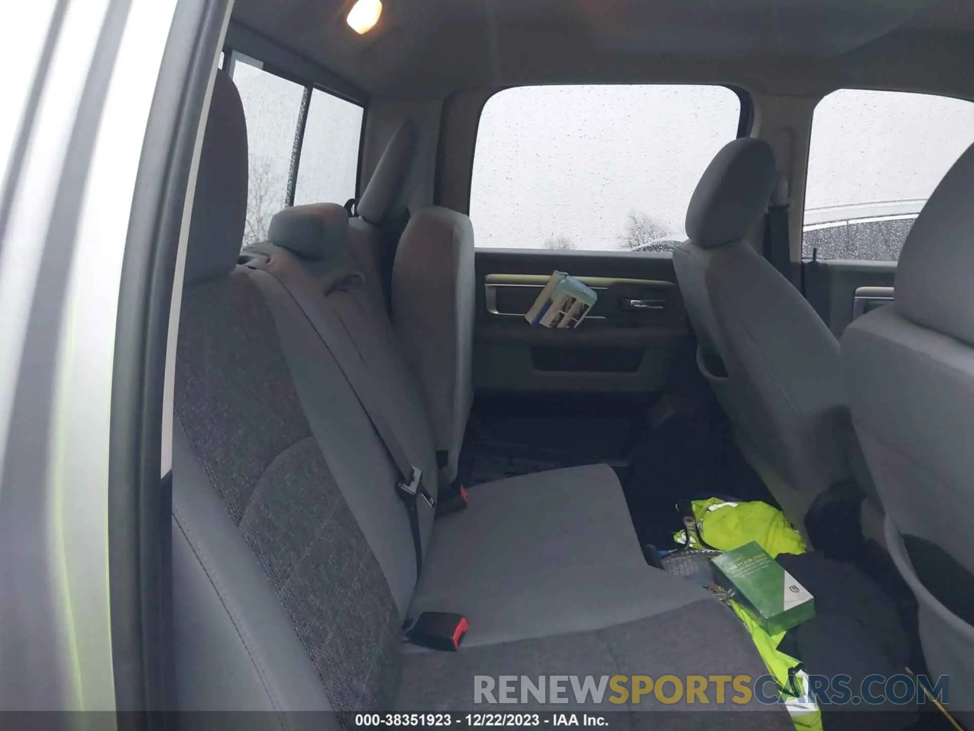 8 Photograph of a damaged car 1C6RR6TT9KS694465 RAM 1500 CLASSIC 2019