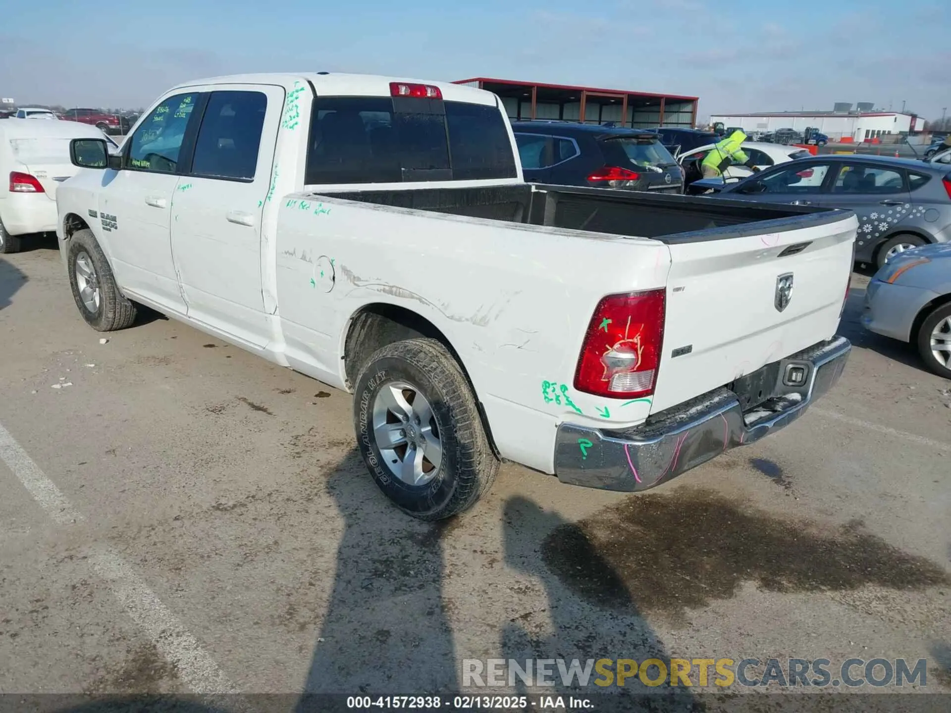 3 Photograph of a damaged car 1C6RR6TTXKS643976 RAM 1500 CLASSIC 2019