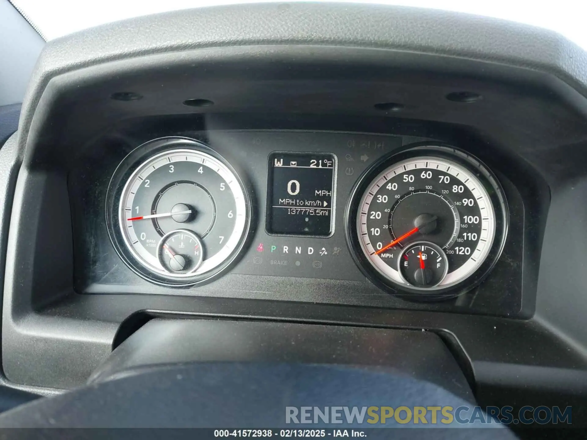 7 Photograph of a damaged car 1C6RR6TTXKS643976 RAM 1500 CLASSIC 2019