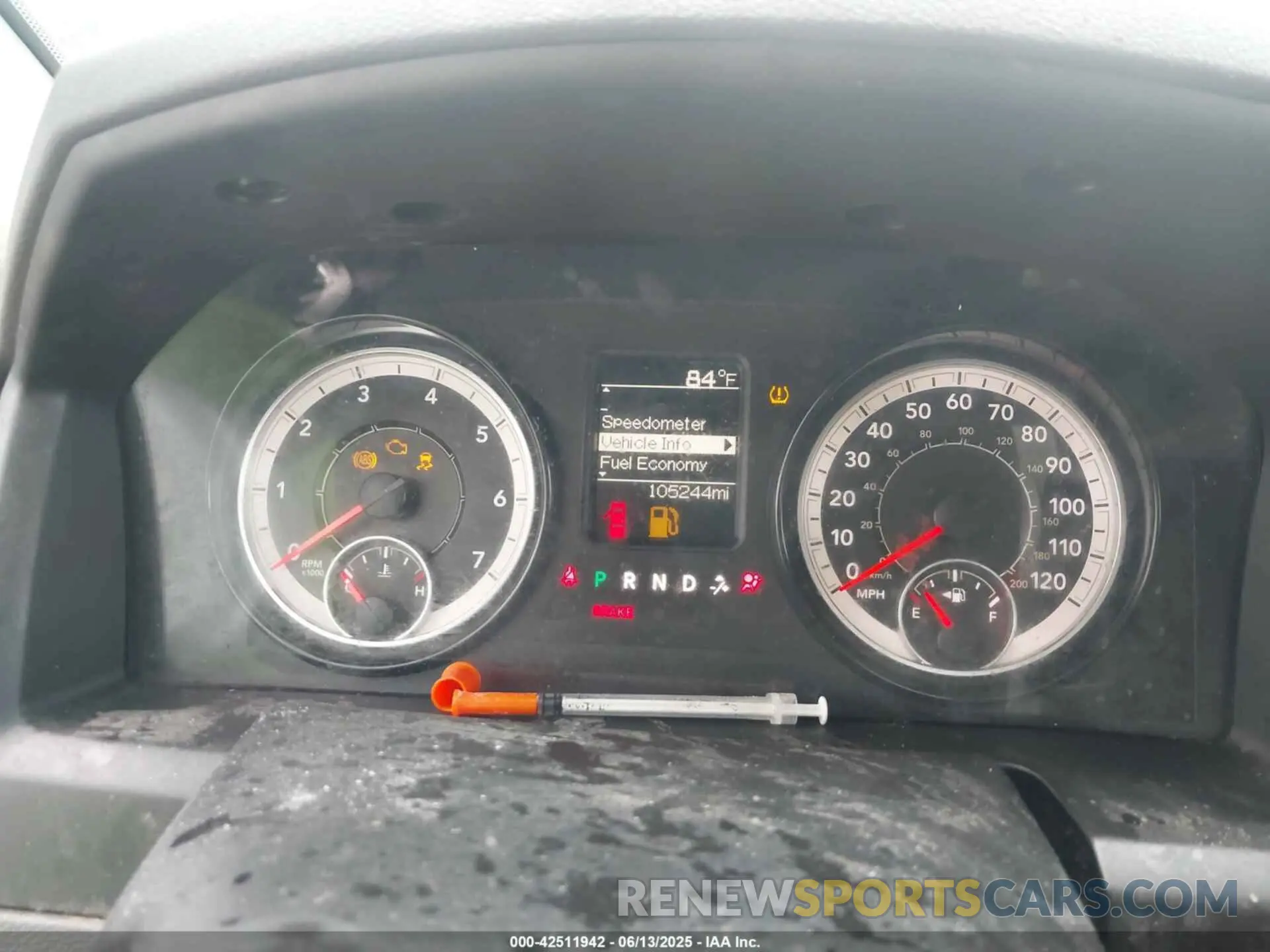 7 Photograph of a damaged car 1C6RR7FG0KS506159 RAM 1500 CLASSIC 2019