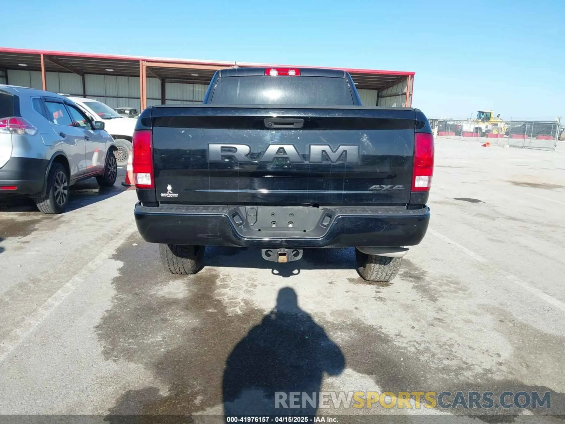 16 Photograph of a damaged car 1C6RR7FG1KS653364 RAM 1500 CLASSIC 2019