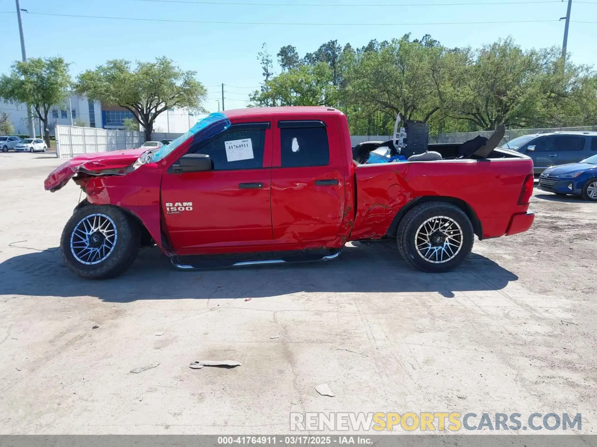 14 Photograph of a damaged car 1C6RR7FG6KS531809 RAM 1500 CLASSIC 2019