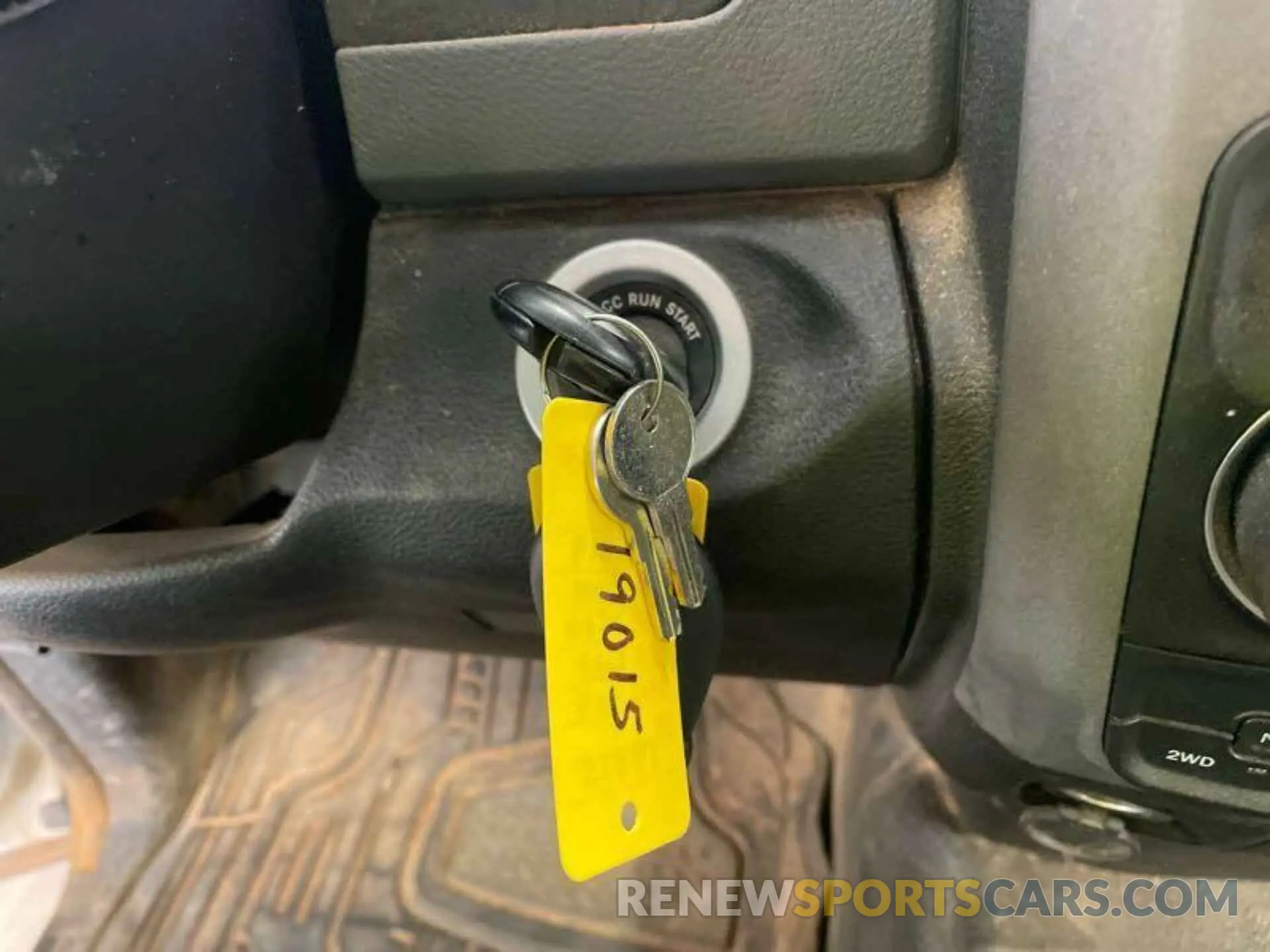 11 Photograph of a damaged car 1C6RR7FG6KS607044 RAM 1500 CLASSIC 2019