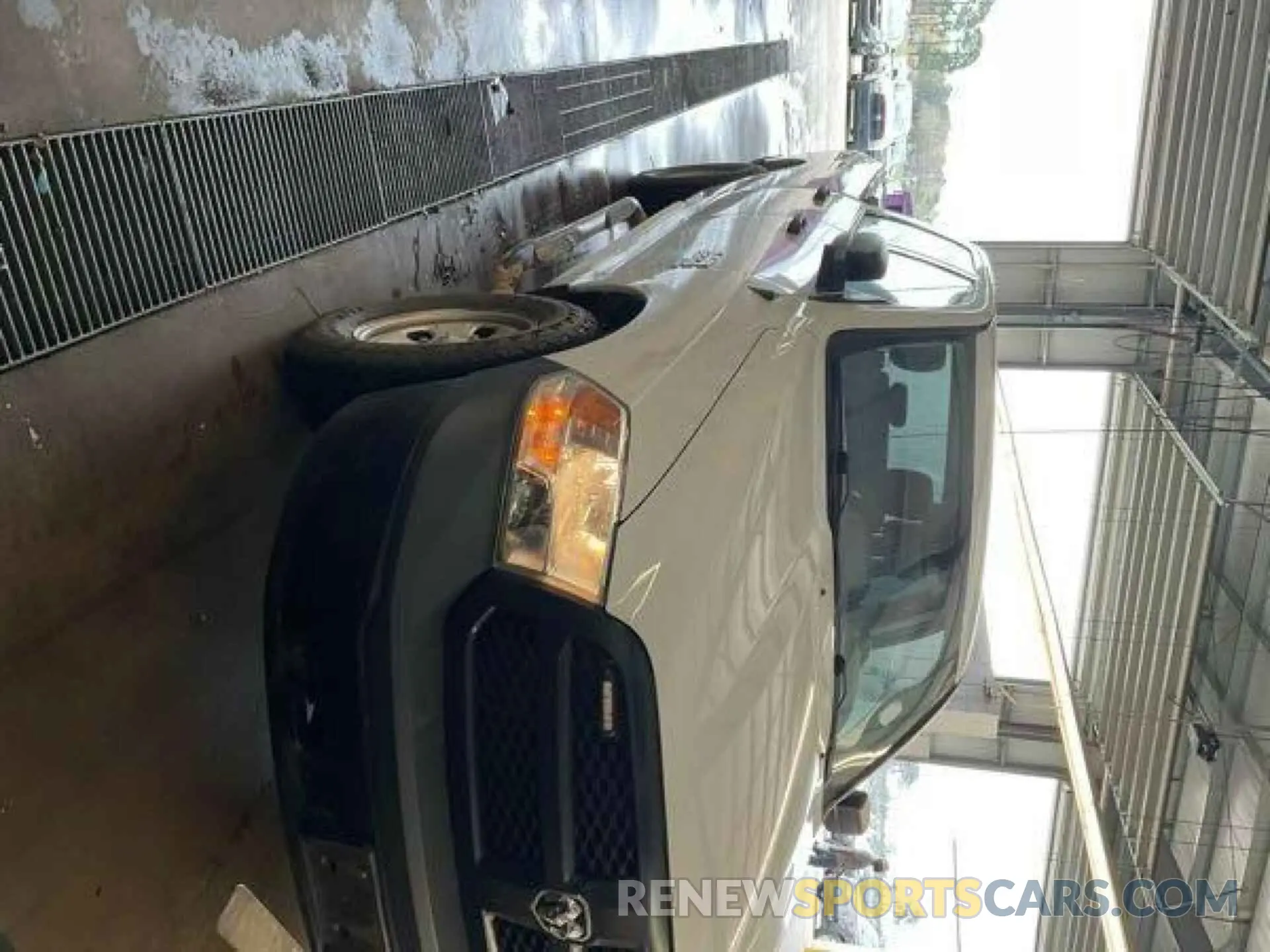8 Photograph of a damaged car 1C6RR7FG6KS607044 RAM 1500 CLASSIC 2019