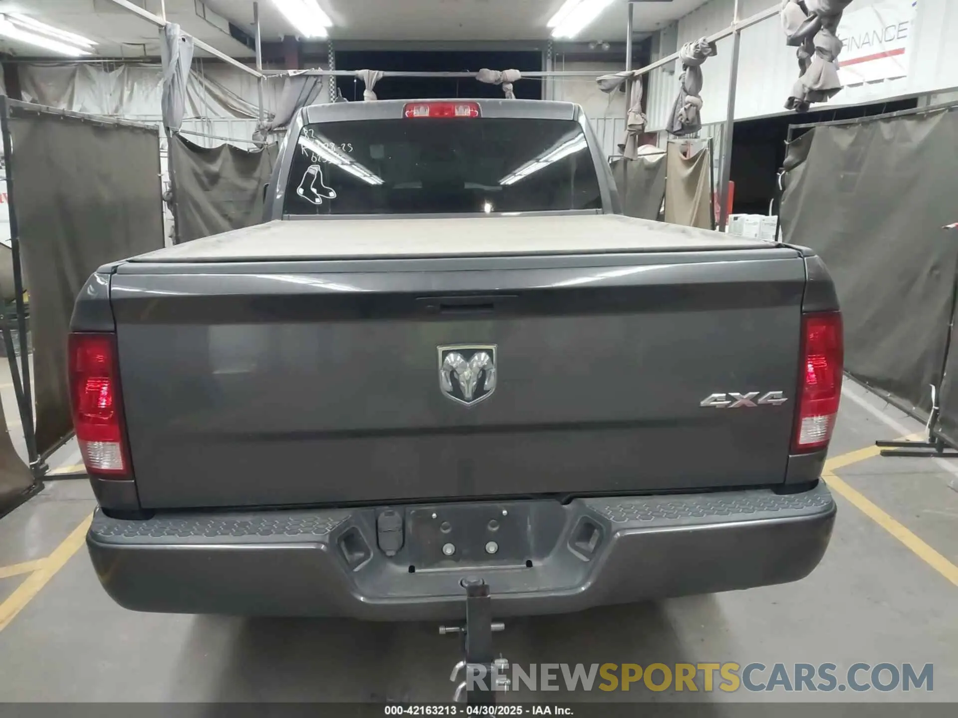 16 Photograph of a damaged car 1C6RR7FG6KS625365 RAM 1500 CLASSIC 2019