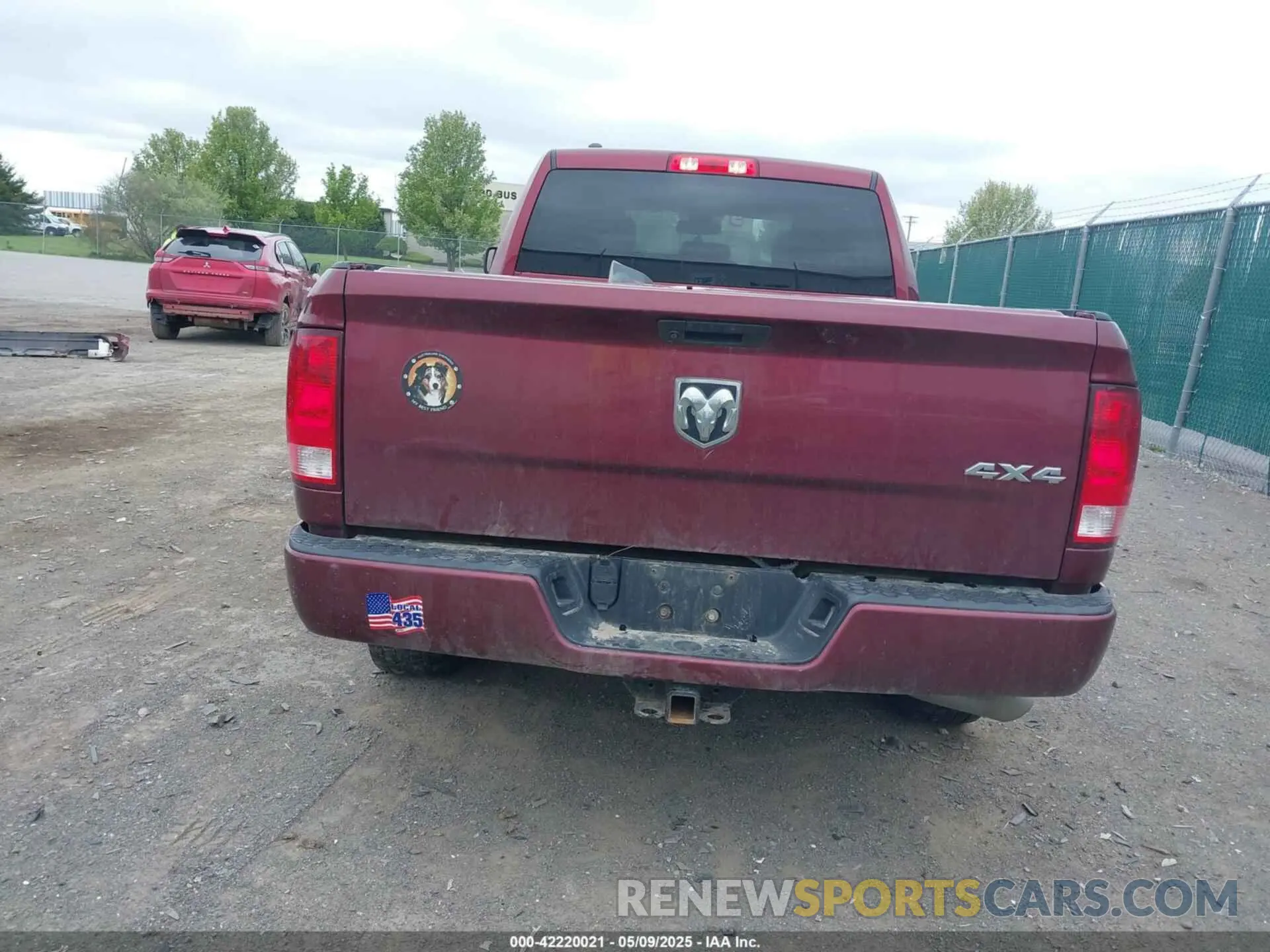 16 Photograph of a damaged car 1C6RR7FG7KS501699 RAM 1500 CLASSIC 2019