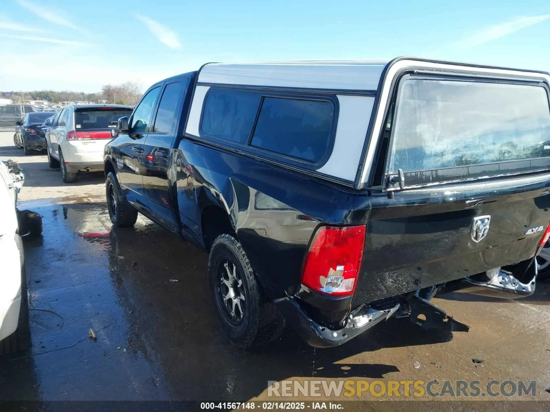 3 Photograph of a damaged car 1C6RR7FG8KS682473 RAM 1500 CLASSIC 2019
