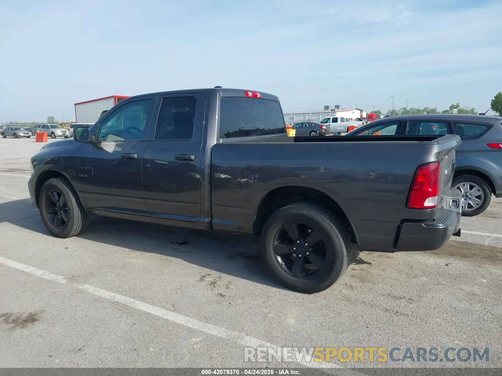 13 Photograph of a damaged car 1C6RR7FG9KS579417 RAM 1500 CLASSIC 2019
