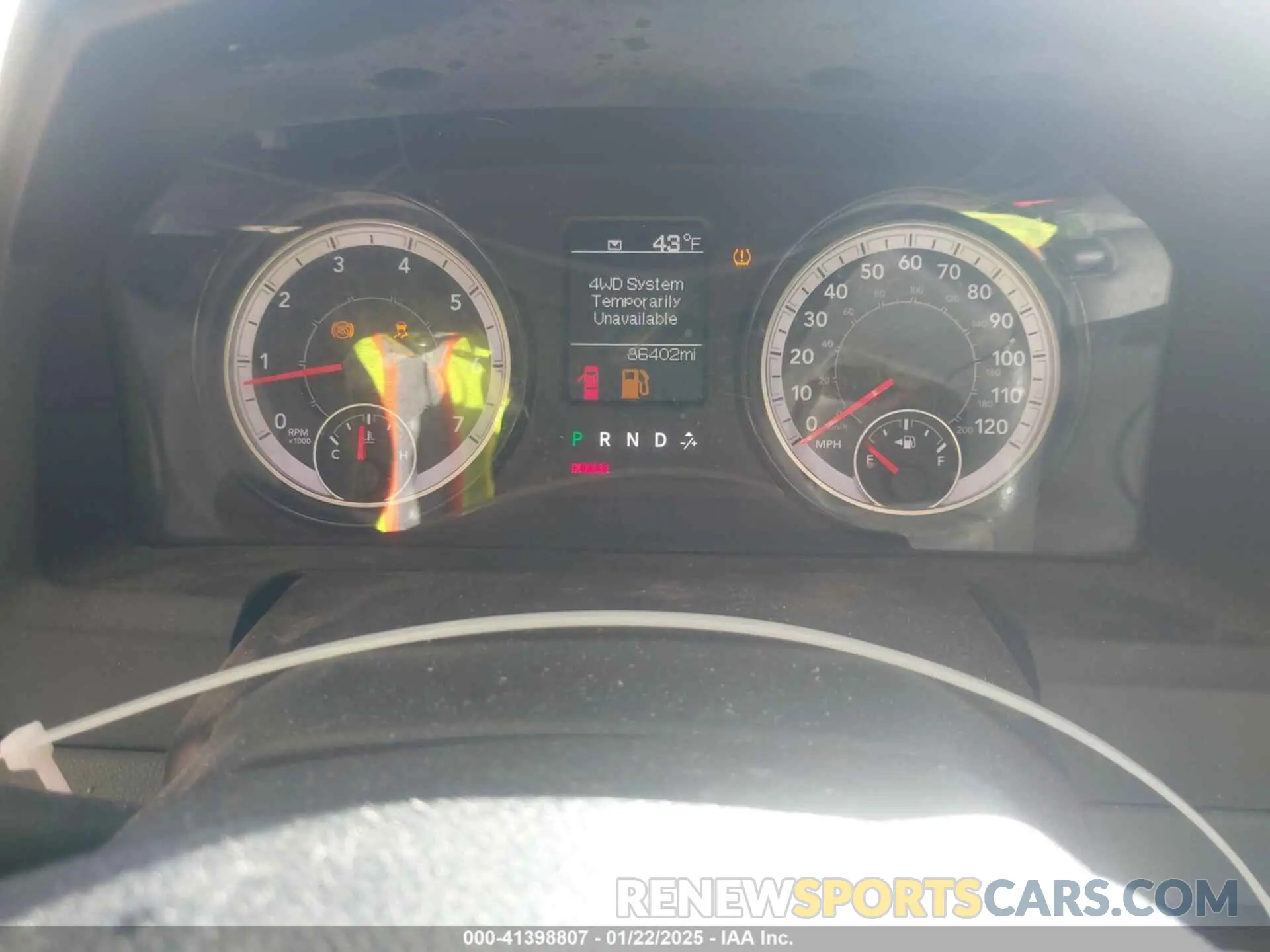 7 Photograph of a damaged car 1C6RR7FGXKS635851 RAM 1500 CLASSIC 2019