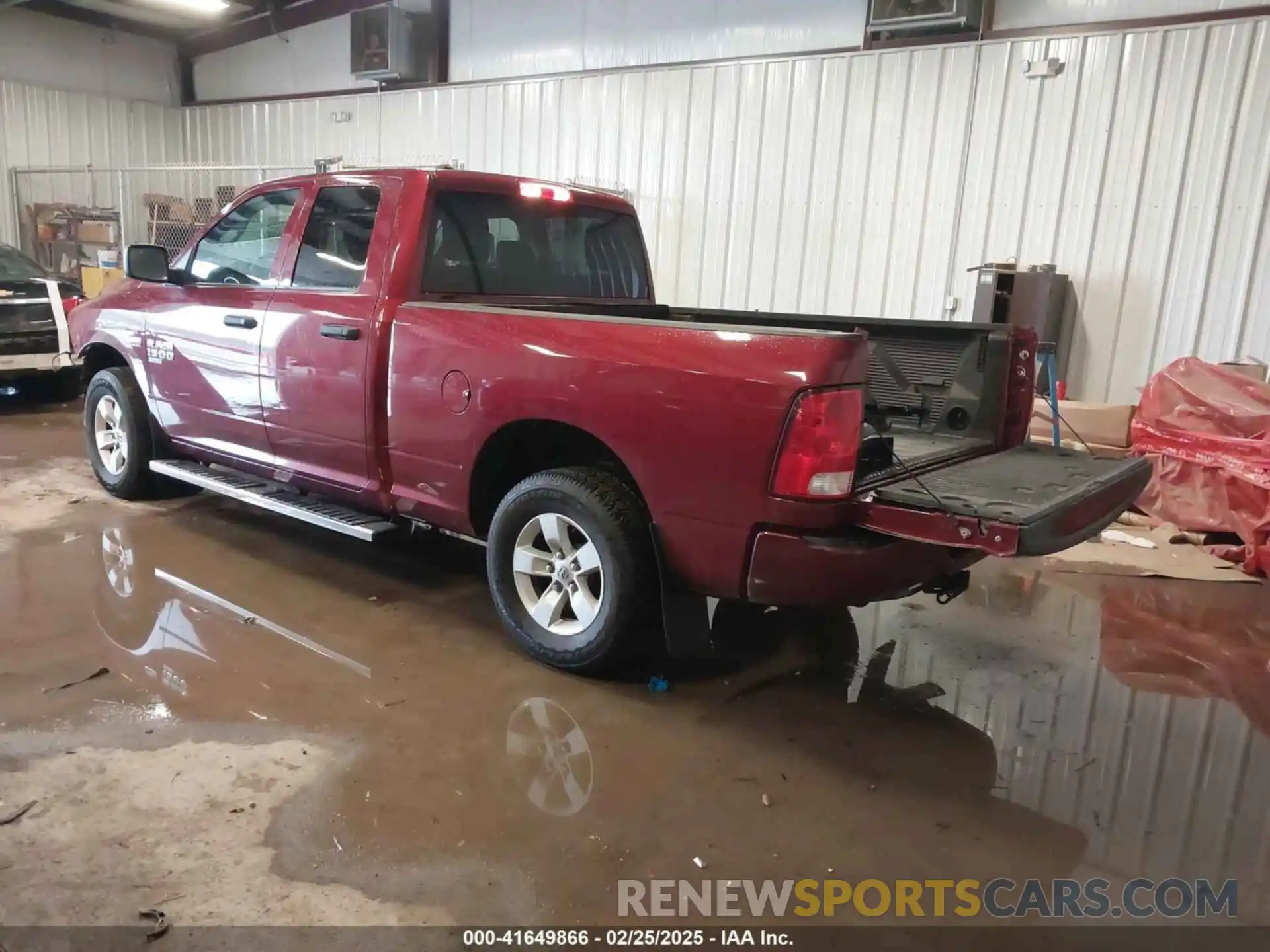 3 Photograph of a damaged car 1C6RR7FT0KS546772 RAM 1500 CLASSIC 2019