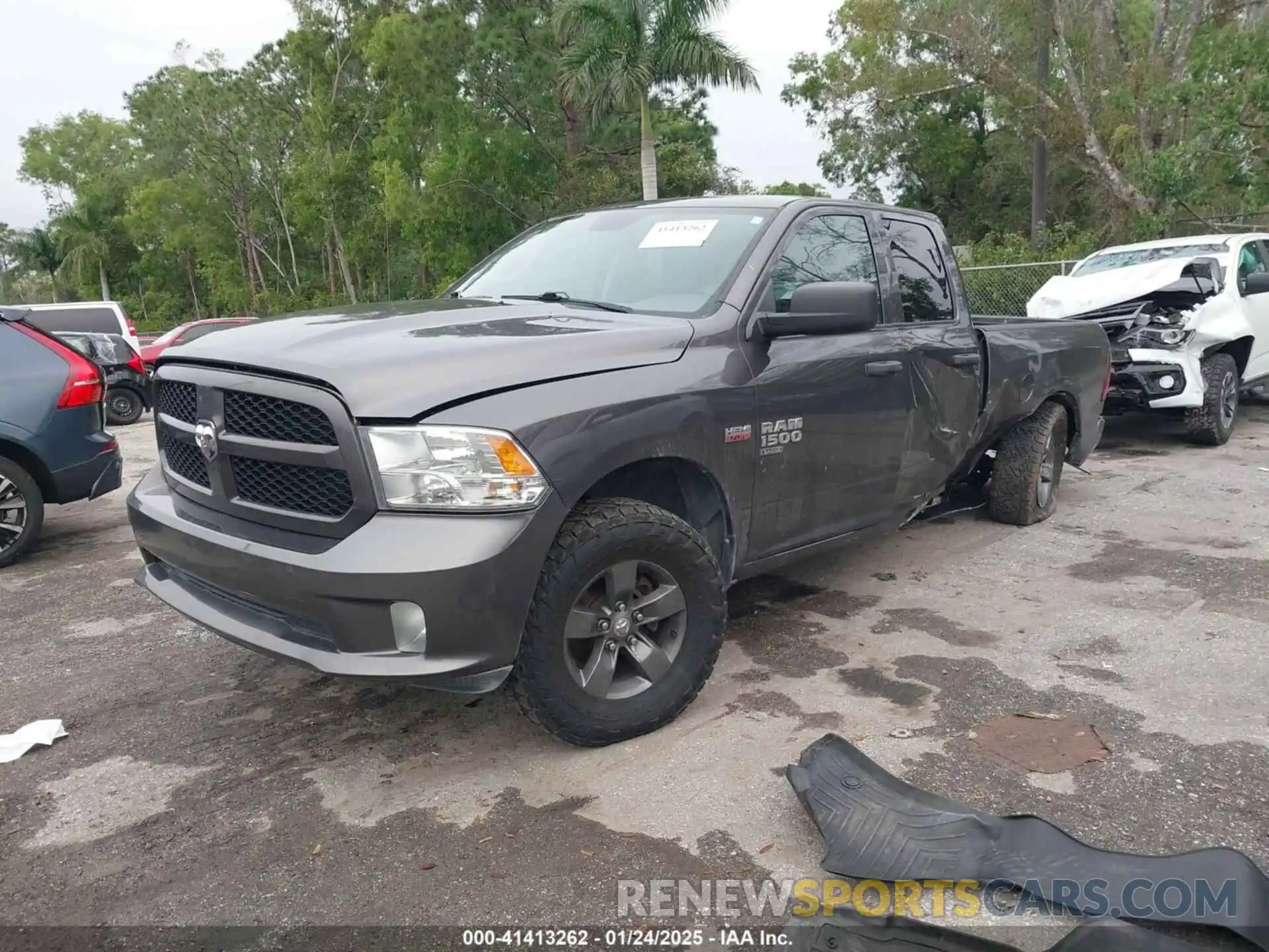 2 Photograph of a damaged car 1C6RR7FT4KS636345 RAM 1500 CLASSIC 2019