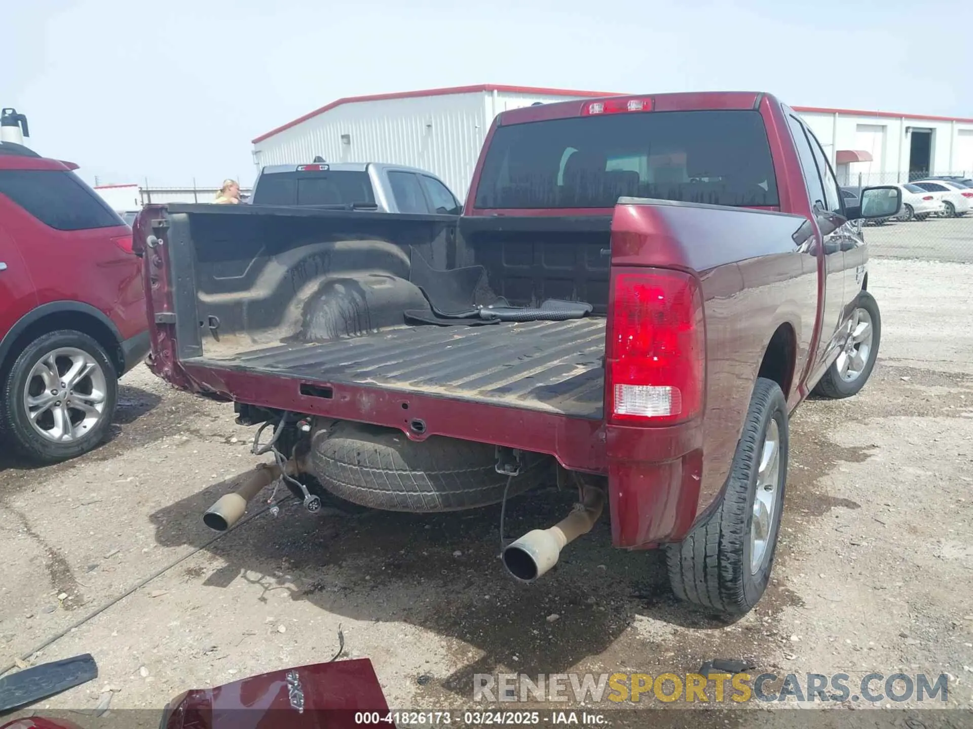 4 Photograph of a damaged car 1C6RR7FT4KS743377 RAM 1500 CLASSIC 2019