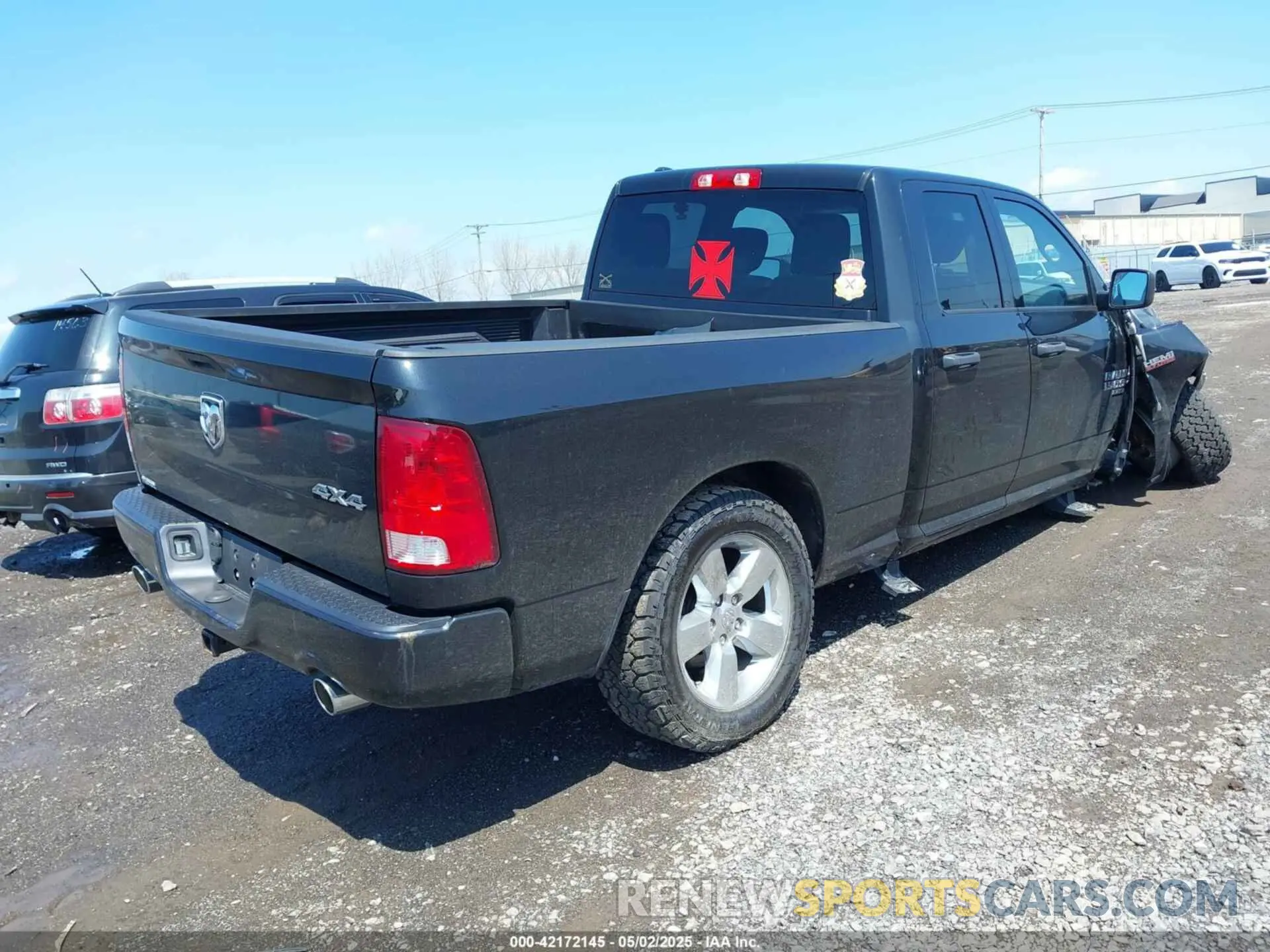 4 Photograph of a damaged car 1C6RR7FT5KS568010 RAM 1500 CLASSIC 2019