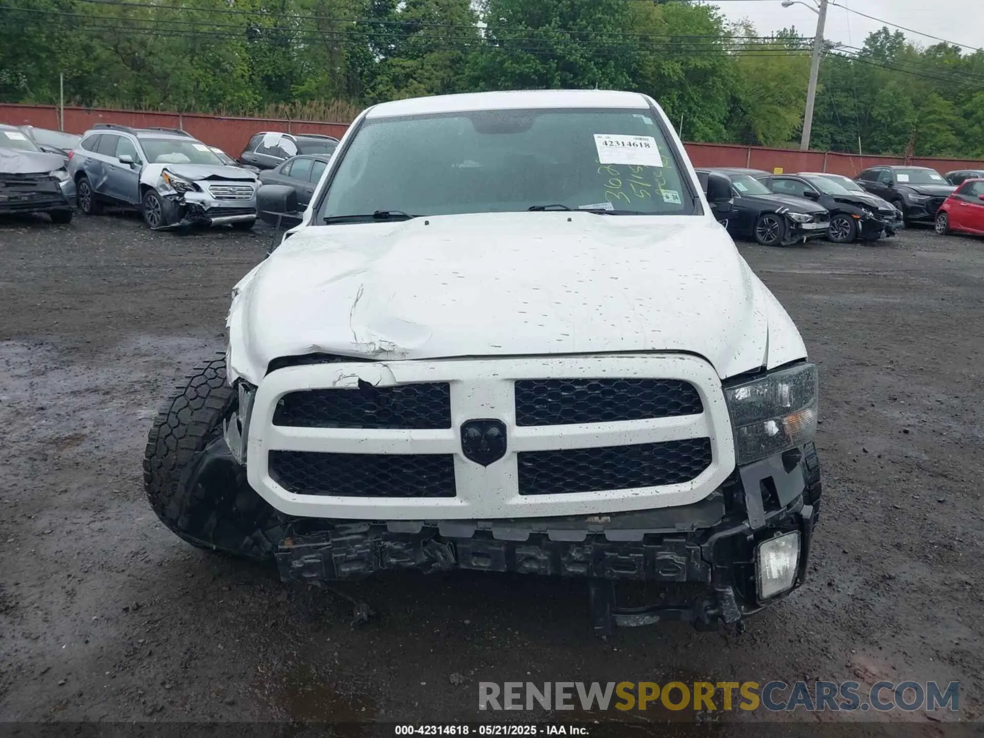 12 Photograph of a damaged car 1C6RR7FT7KS626649 RAM 1500 CLASSIC 2019