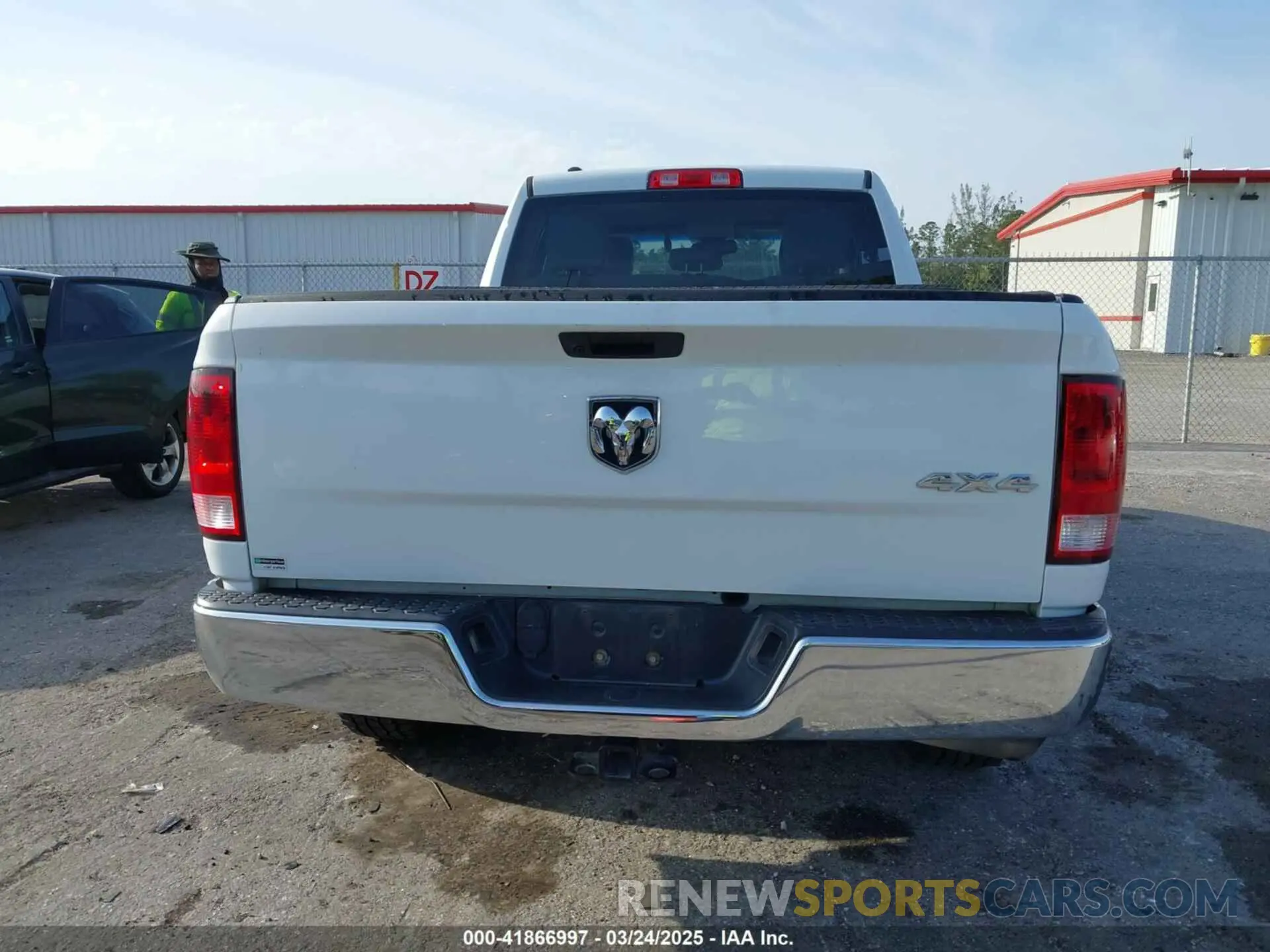17 Photograph of a damaged car 1C6RR7FT8KS533686 RAM 1500 CLASSIC 2019