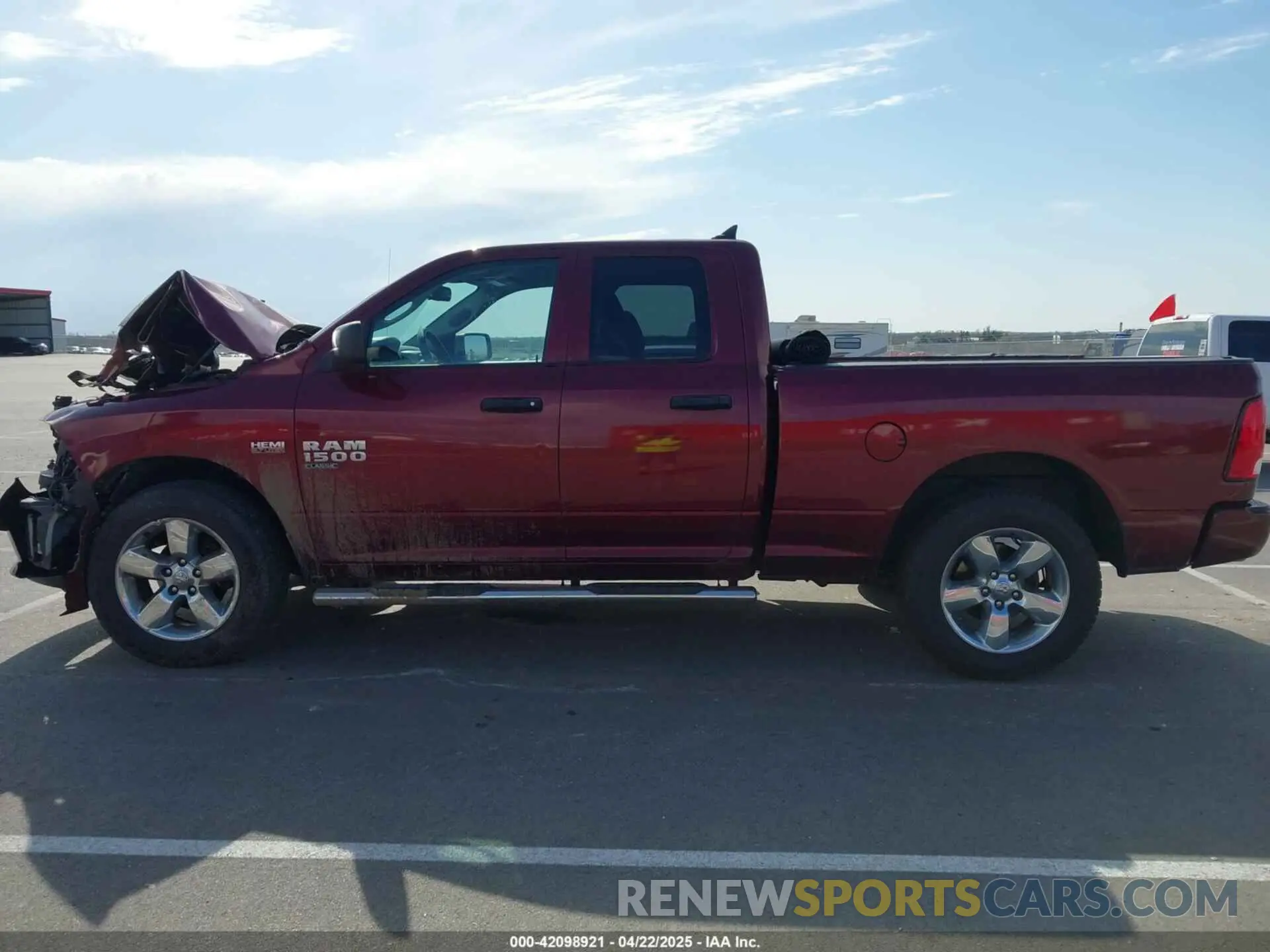 14 Photograph of a damaged car 1C6RR7FT9KS665856 RAM 1500 CLASSIC 2019