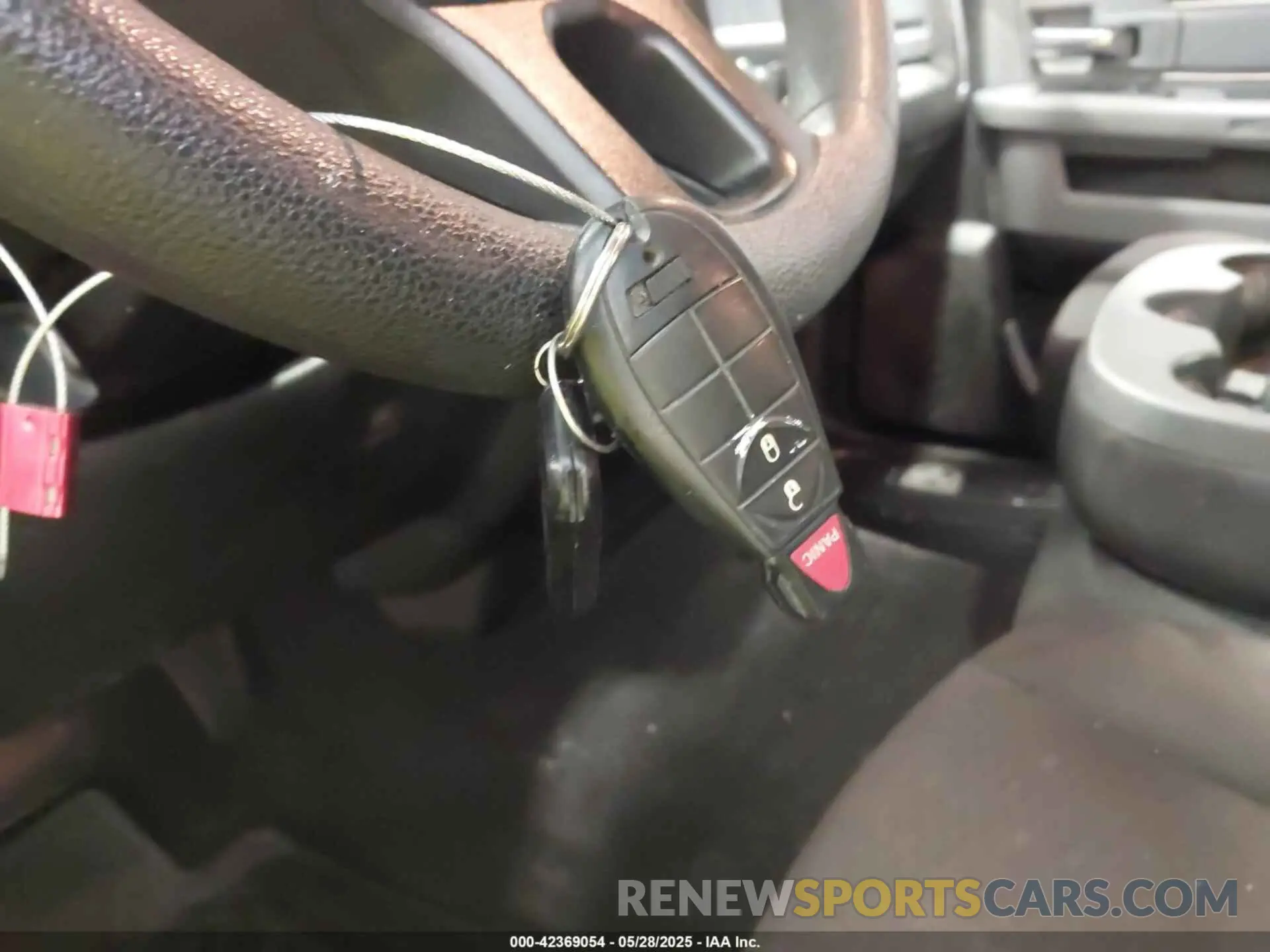 11 Photograph of a damaged car 1C6RR7GG1KS653296 RAM 1500 CLASSIC 2019
