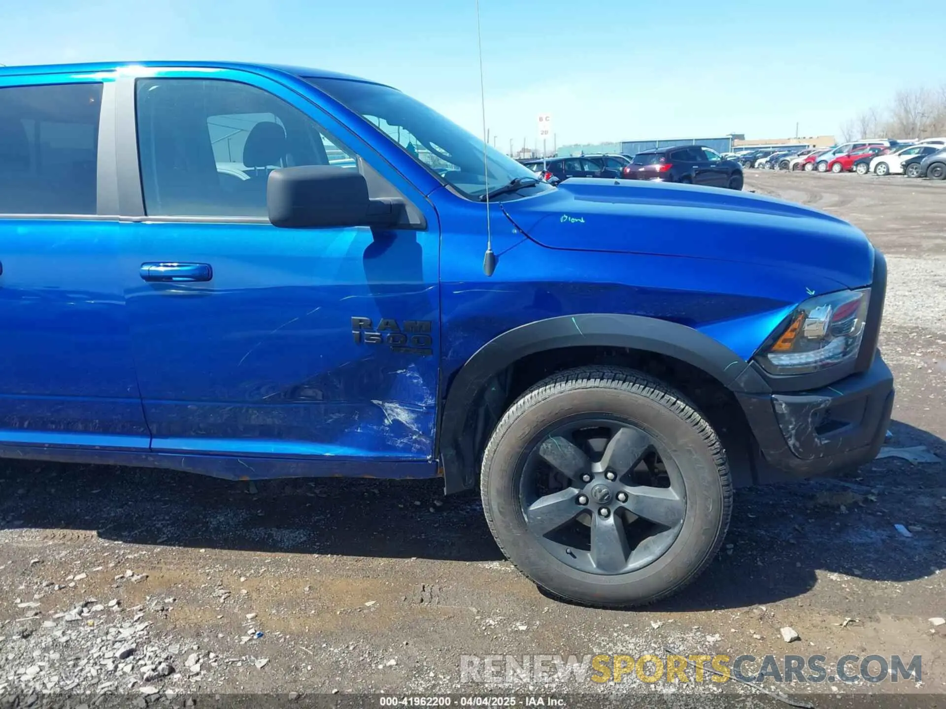 17 Photograph of a damaged car 1C6RR7GG1KS666467 RAM 1500 CLASSIC 2019