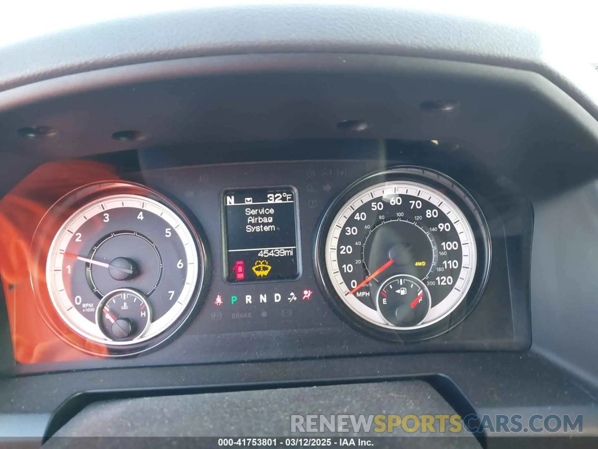 7 Photograph of a damaged car 1C6RR7GG3KS666230 RAM 1500 CLASSIC 2019