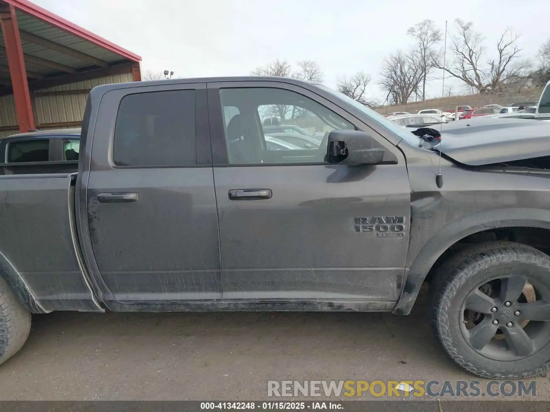 13 Photograph of a damaged car 1C6RR7GG4KS715421 RAM 1500 CLASSIC 2019