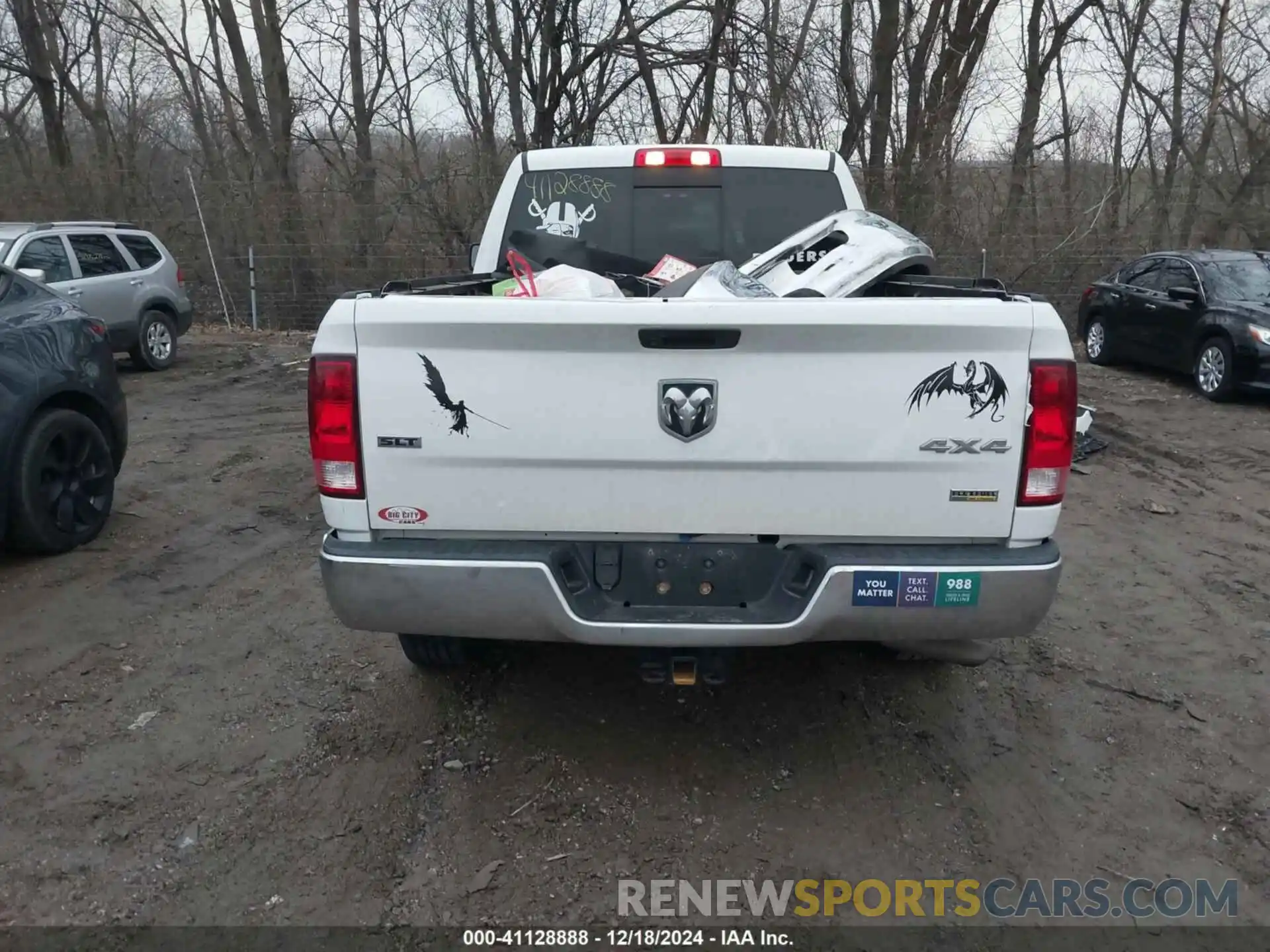 17 Photograph of a damaged car 1C6RR7GGXKS582518 RAM 1500 CLASSIC 2019