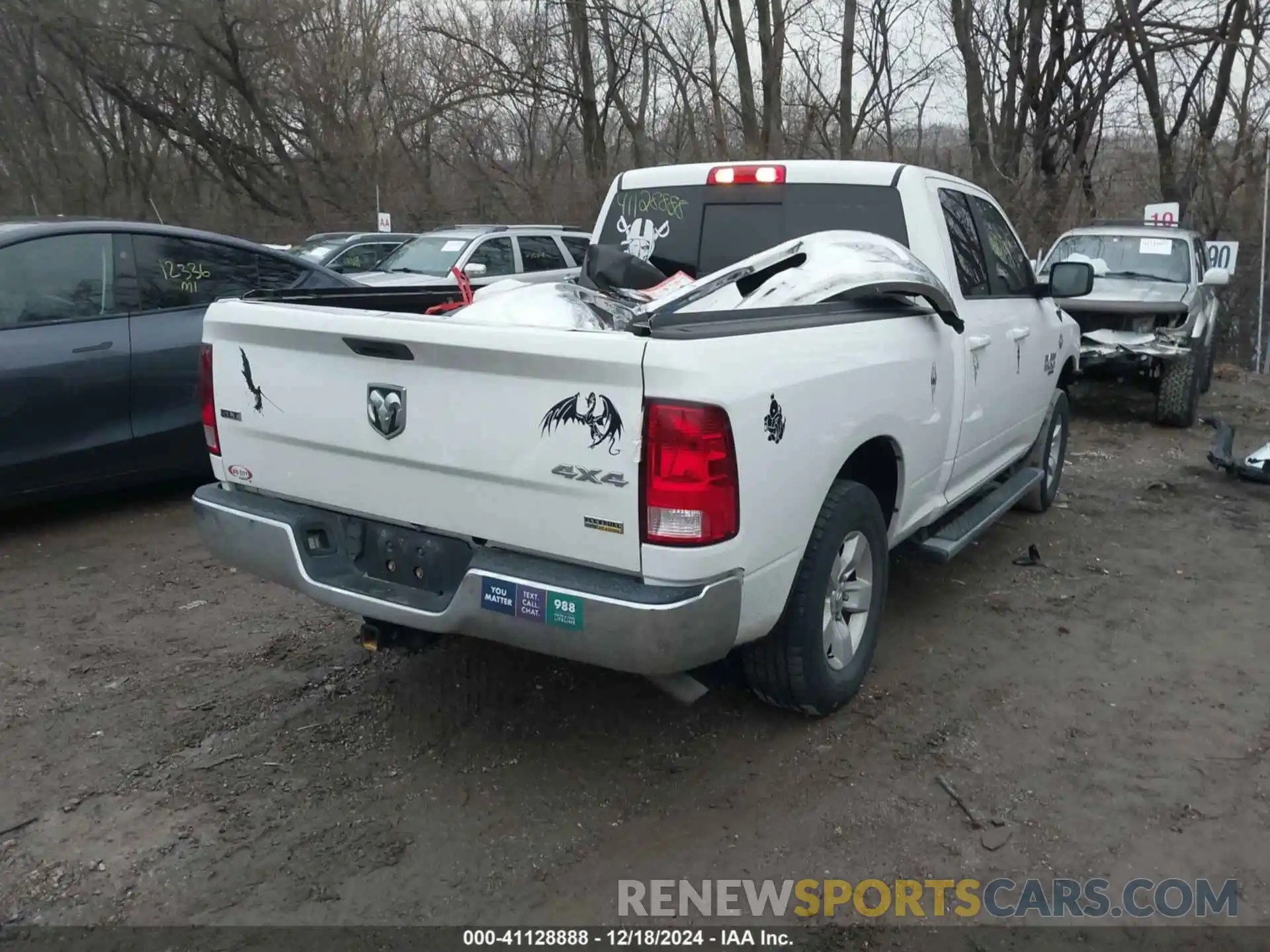 4 Photograph of a damaged car 1C6RR7GGXKS582518 RAM 1500 CLASSIC 2019