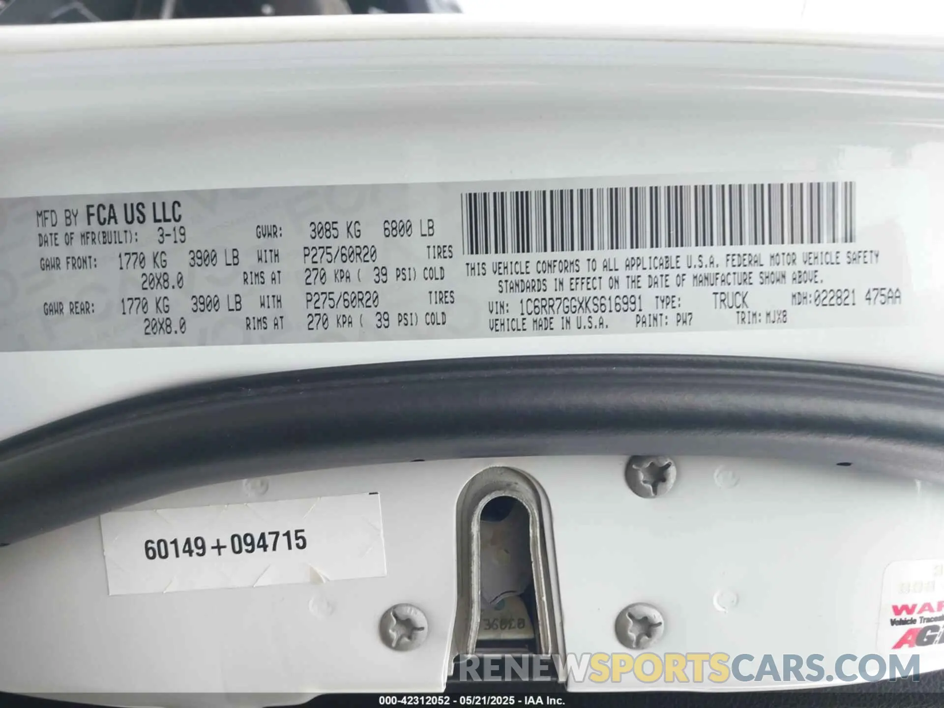 9 Photograph of a damaged car 1C6RR7GGXKS616991 RAM 1500 CLASSIC 2019