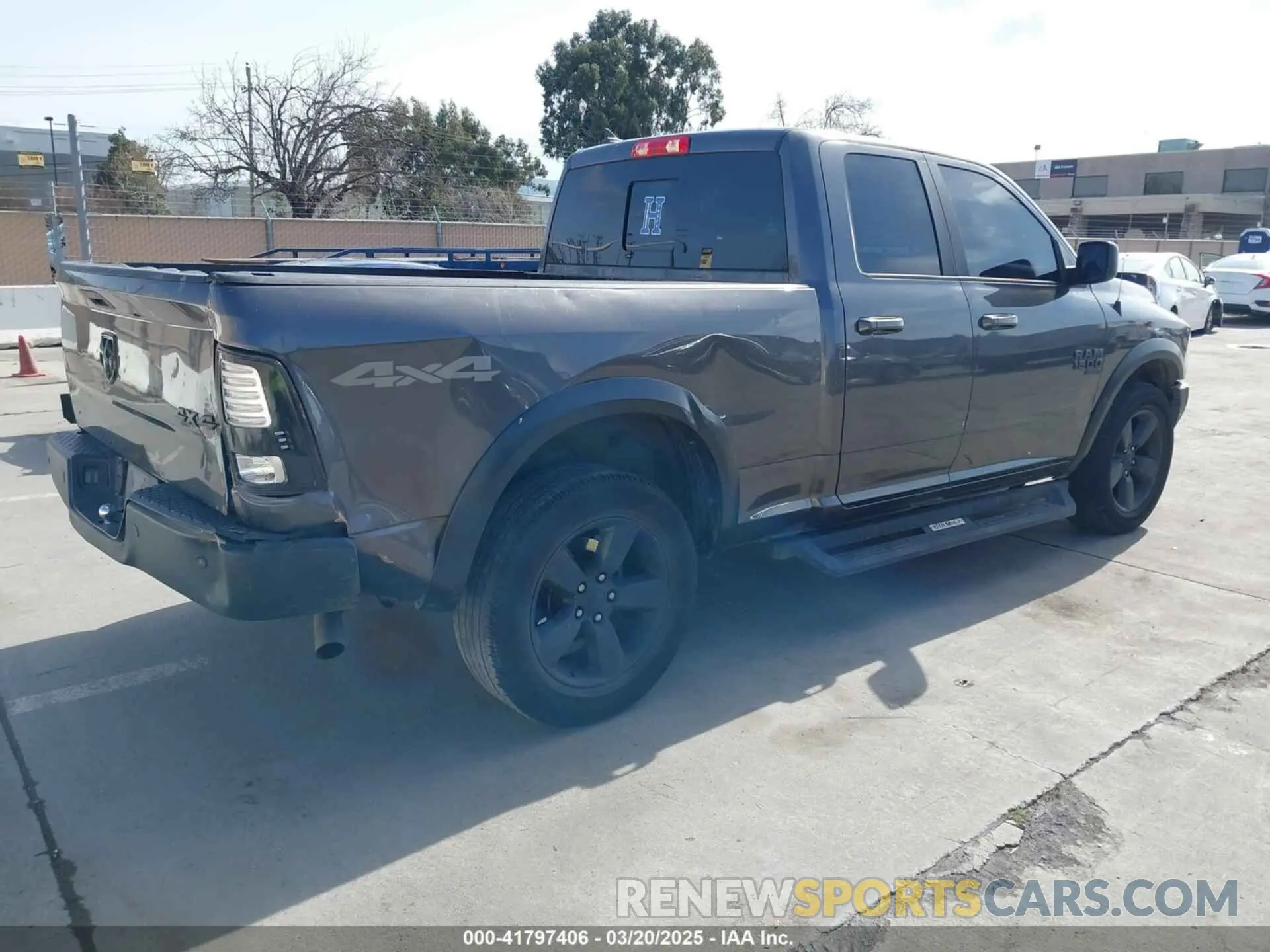 4 Photograph of a damaged car 1C6RR7GGXKS617350 RAM 1500 CLASSIC 2019
