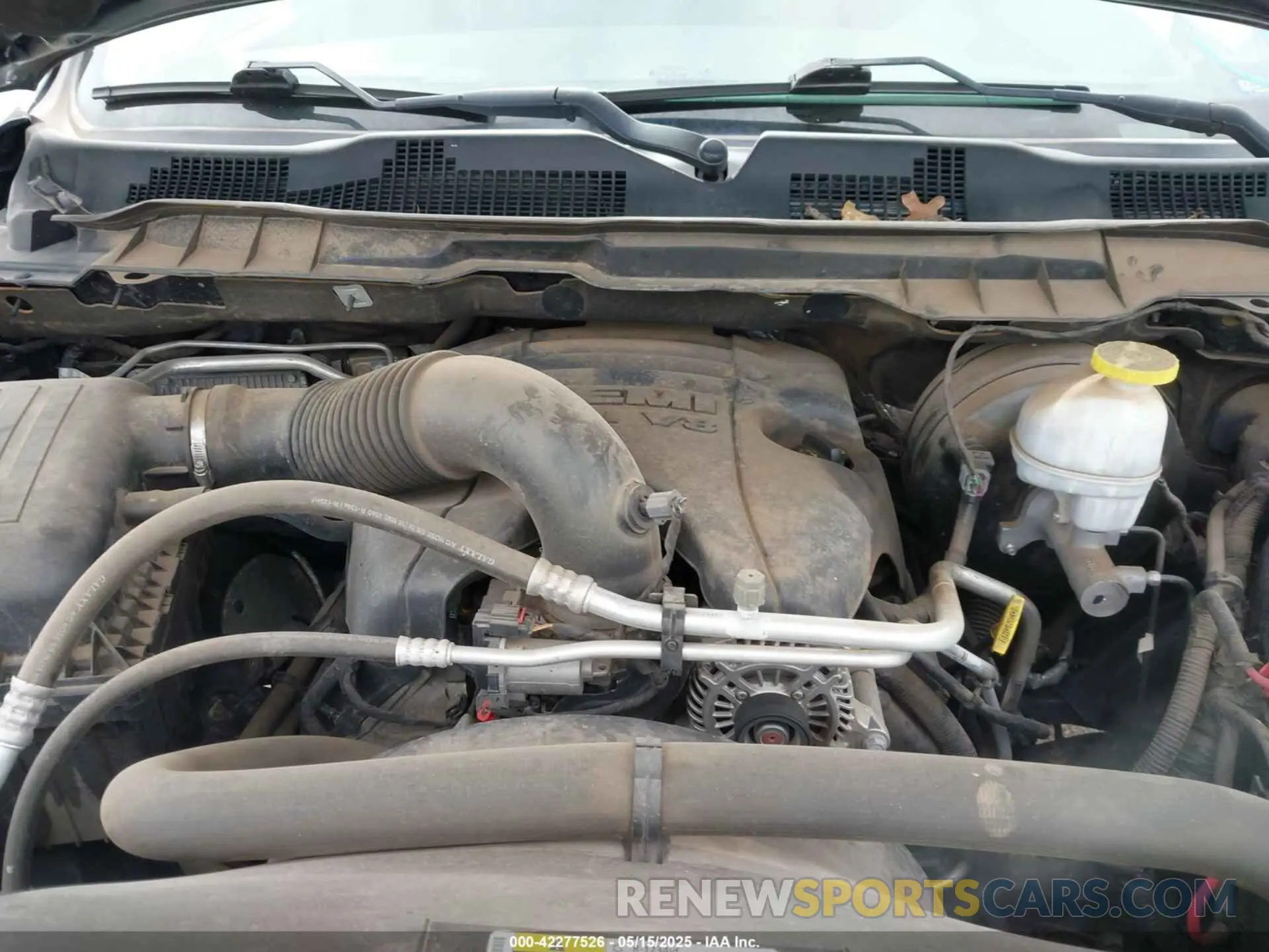 10 Photograph of a damaged car 1C6RR7GT7KS637097 RAM 1500 CLASSIC 2019