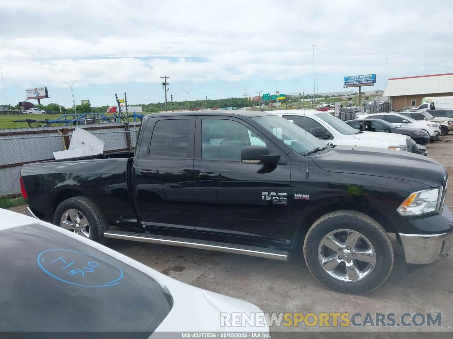 13 Photograph of a damaged car 1C6RR7GT7KS637097 RAM 1500 CLASSIC 2019