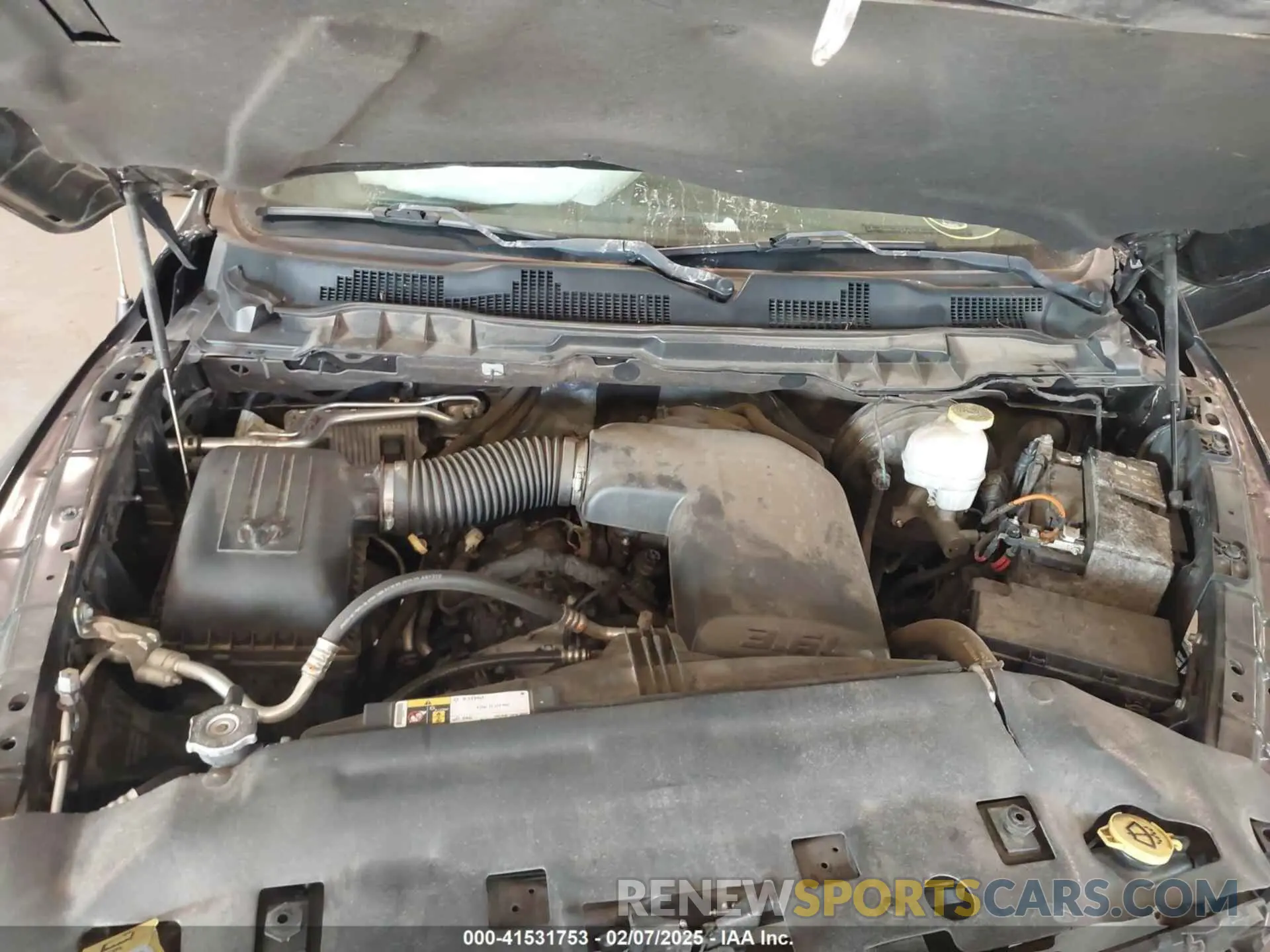 10 Photograph of a damaged car 1C6RR7KG3KS534804 RAM 1500 CLASSIC 2019