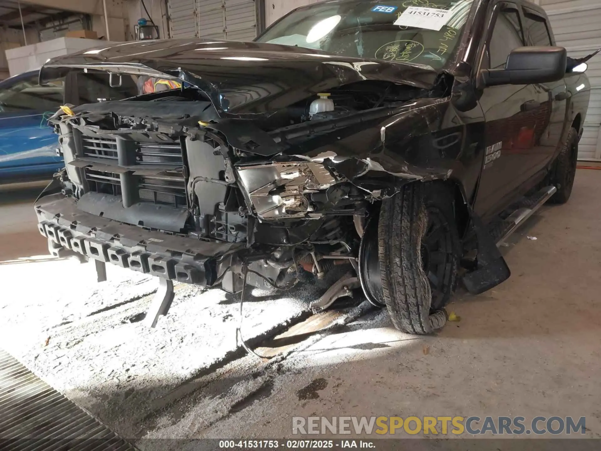 6 Photograph of a damaged car 1C6RR7KG3KS534804 RAM 1500 CLASSIC 2019
