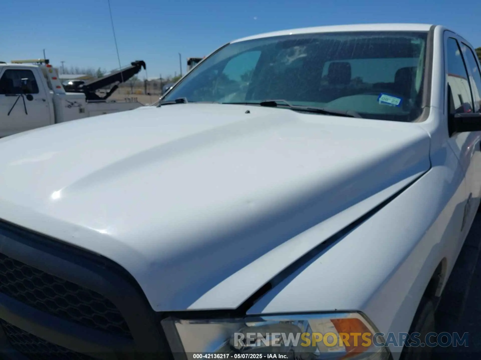 6 Photograph of a damaged car 1C6RR7KG6KS580742 RAM 1500 CLASSIC 2019