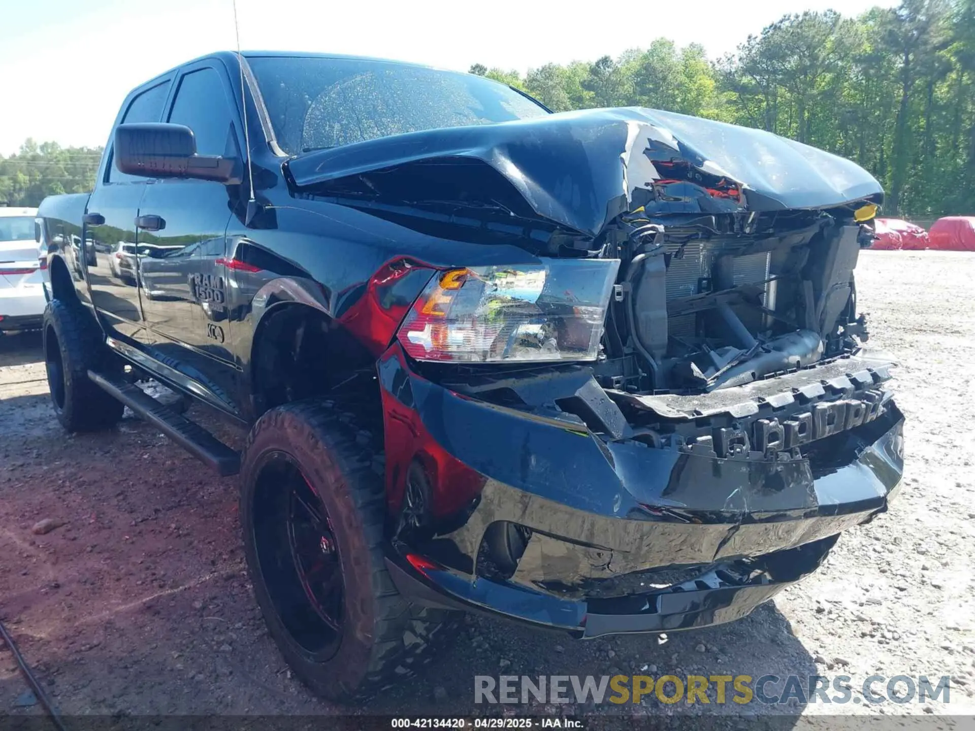 1 Photograph of a damaged car 1C6RR7KG9KS709945 RAM 1500 CLASSIC 2019